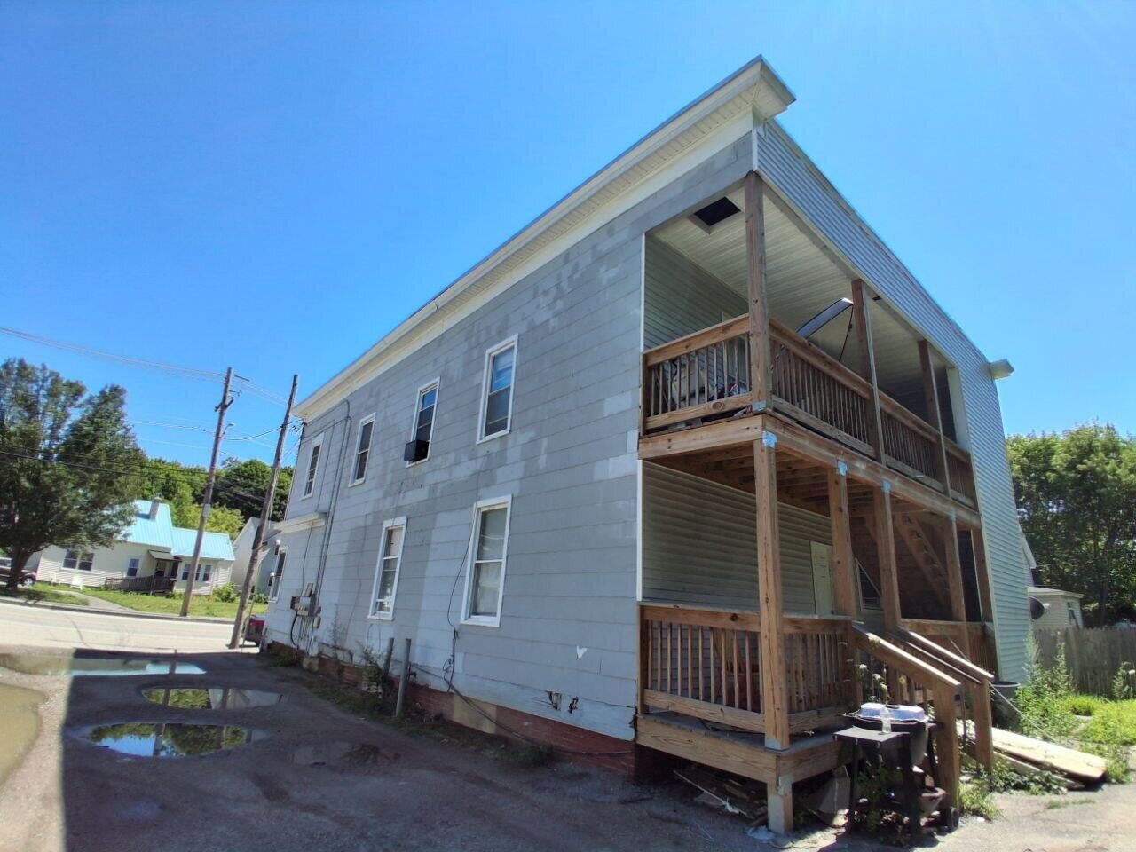 253 Lincoln Street
