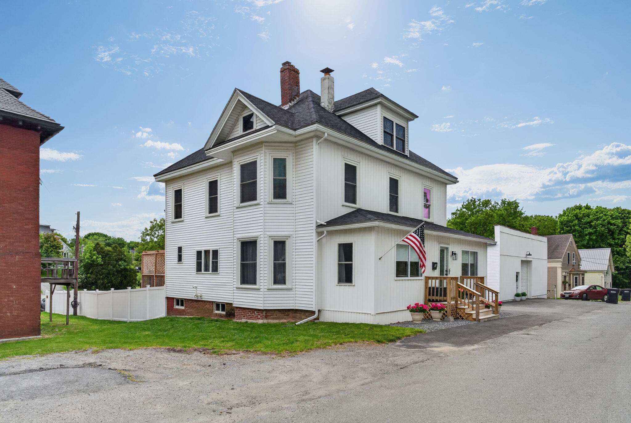 10 Salem Court