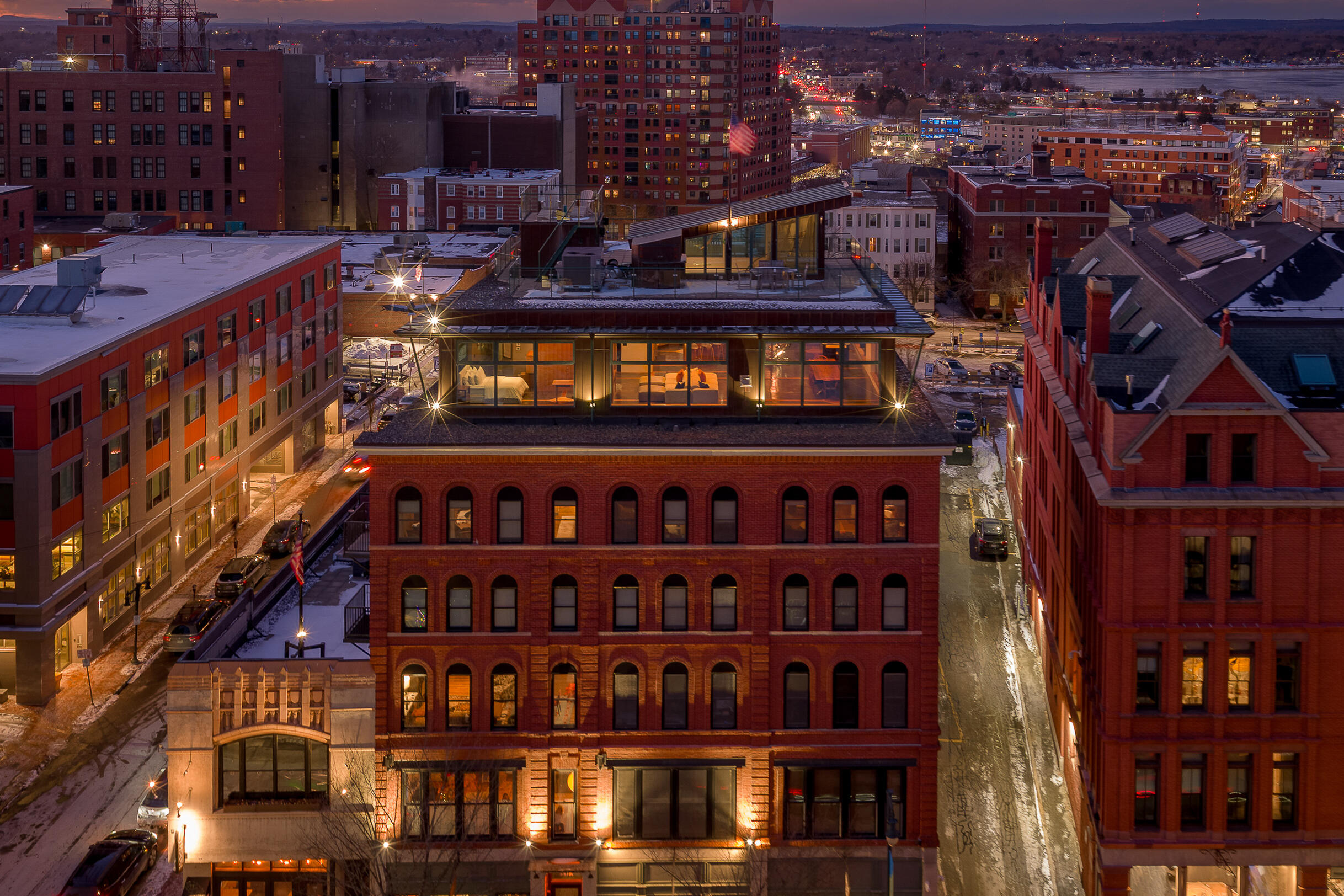 547 Congress Street PH6