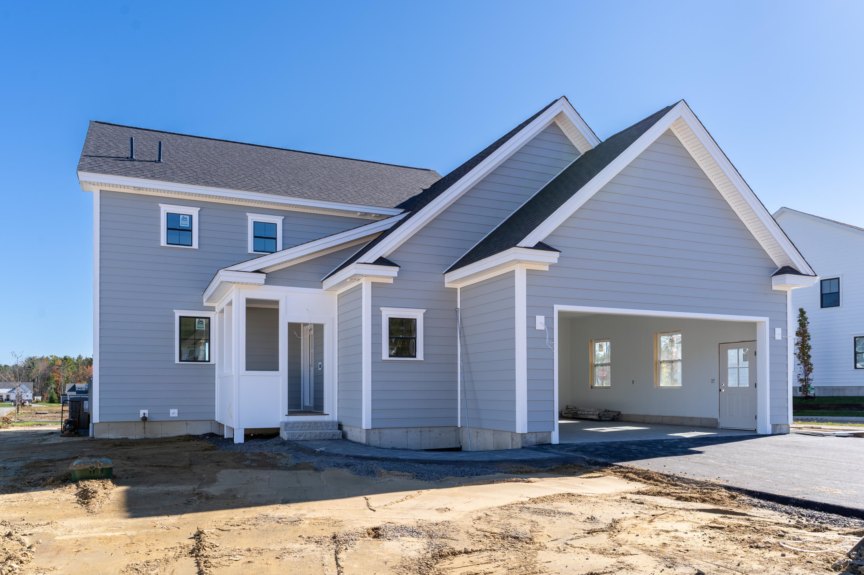 33 Emerson Way