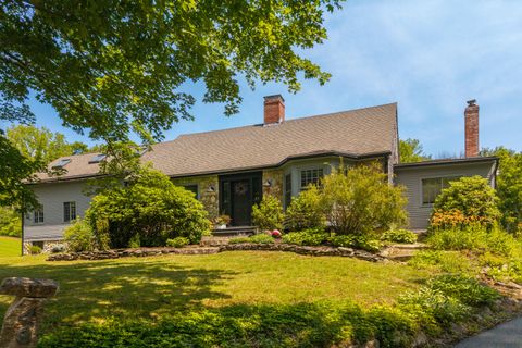 Photo of 494 Goodwin Road, Eliot, ME 03903 (MLS # 1670584)