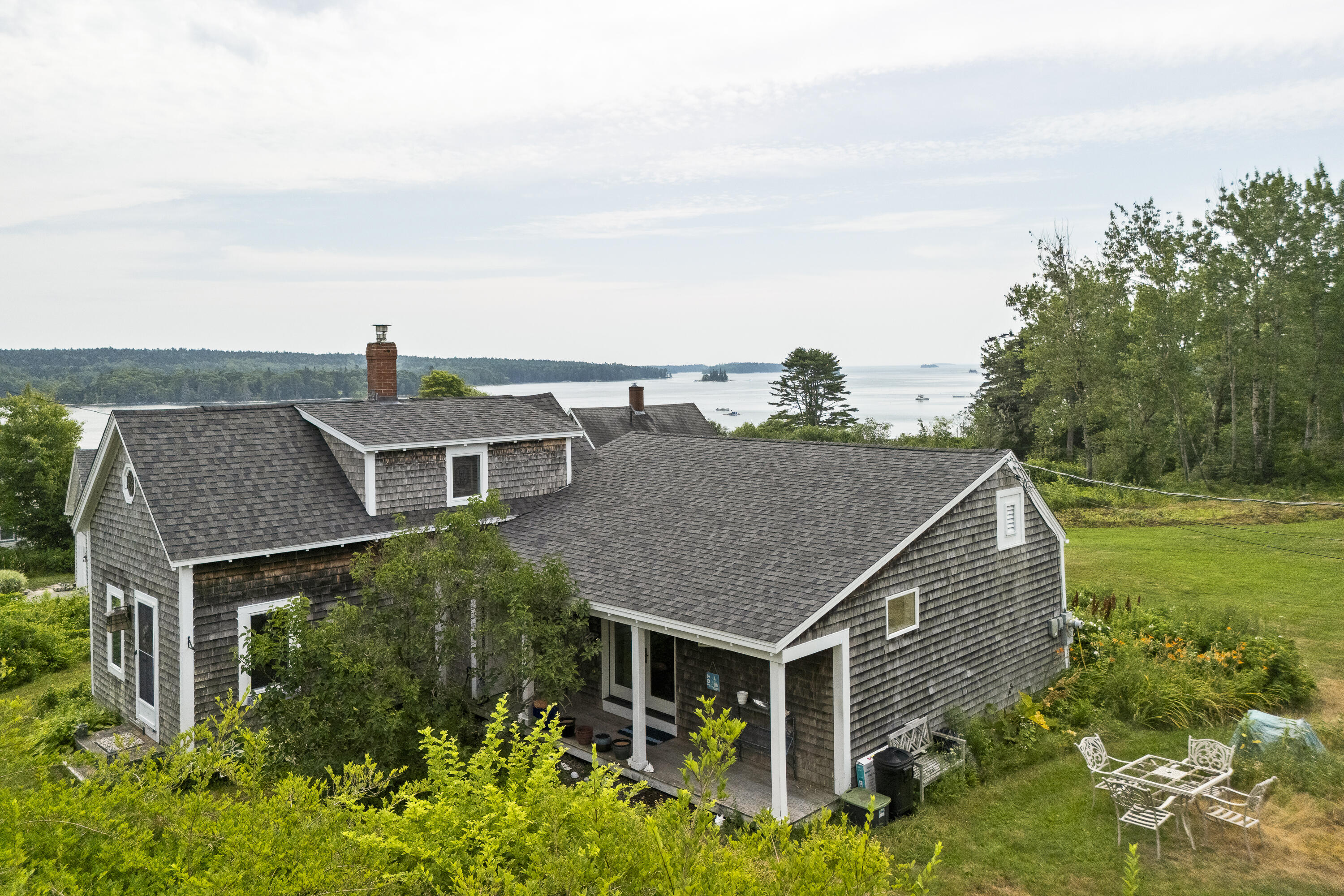 15 Creek Road