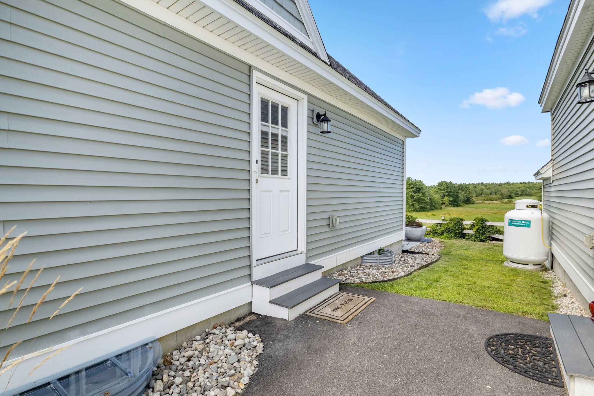 994 Portland Road 29