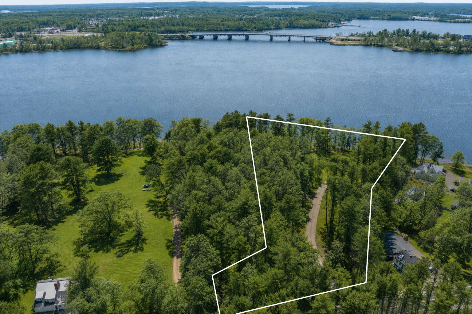 293 River Road