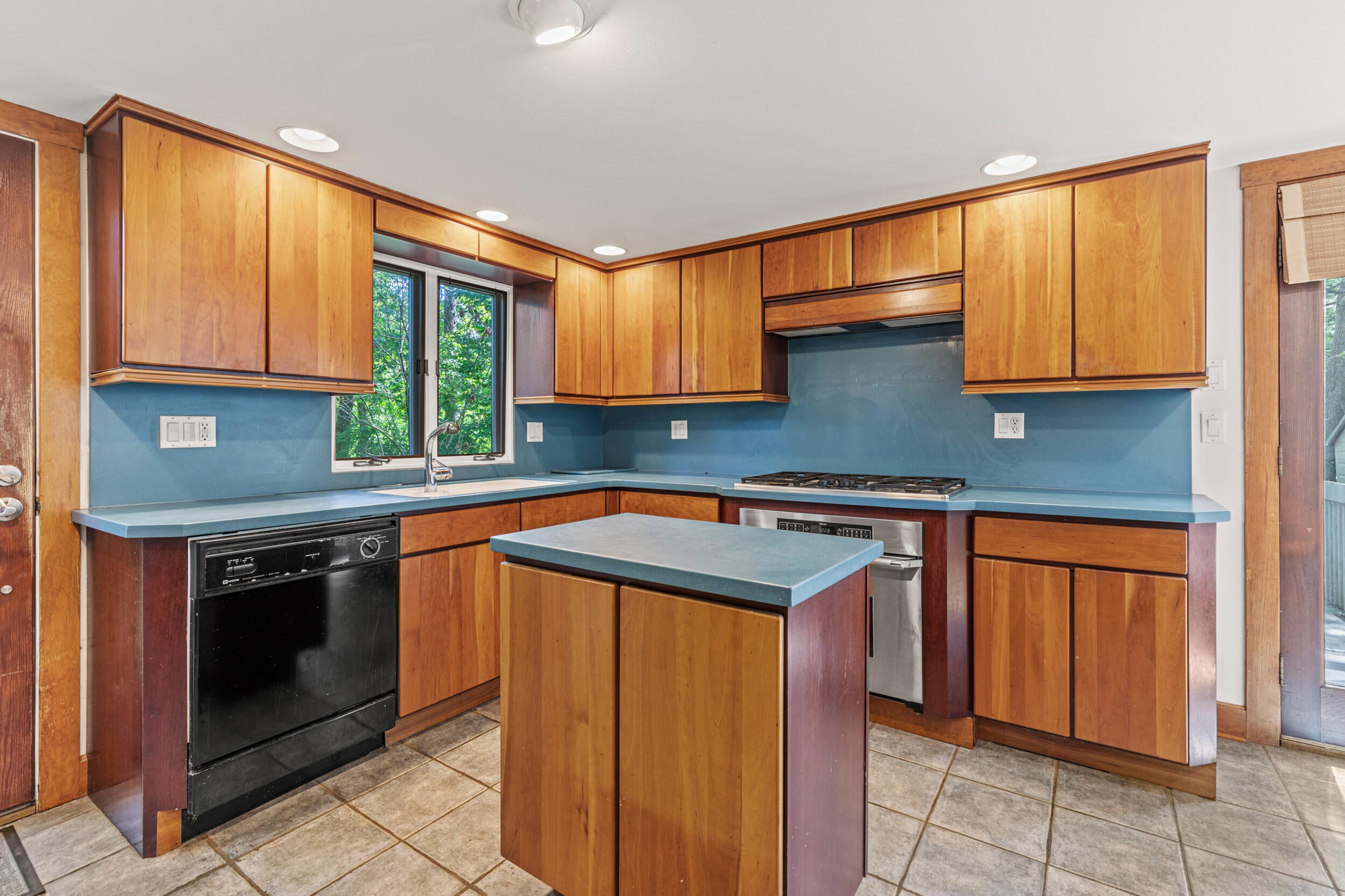 71 Stonybrook Road