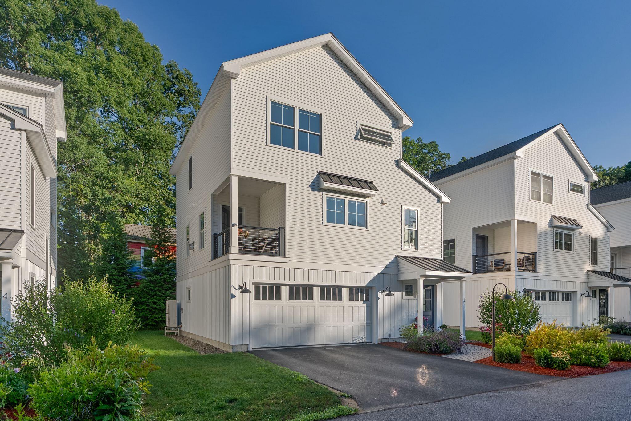 284 Bradley Street 3