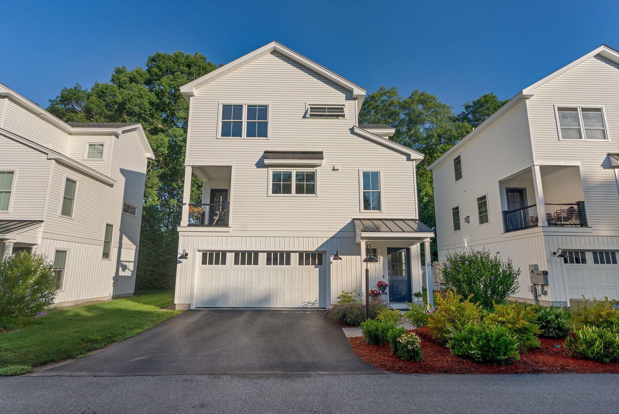 284 Bradley Street 3