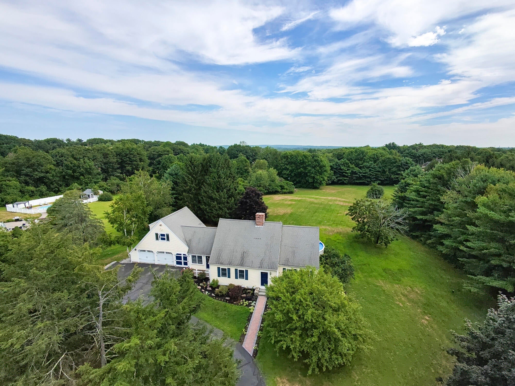 6 Settlers Way