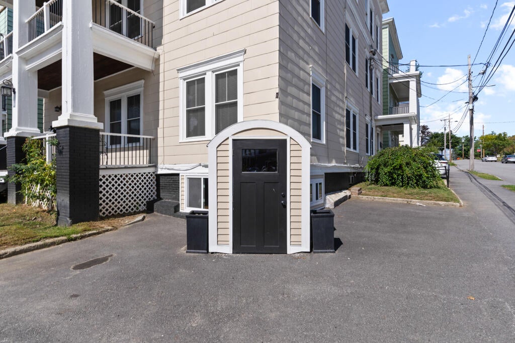 128 Pine Street