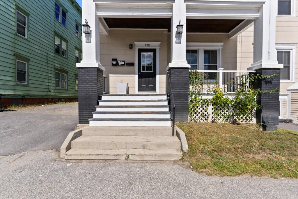 128 Pine Street