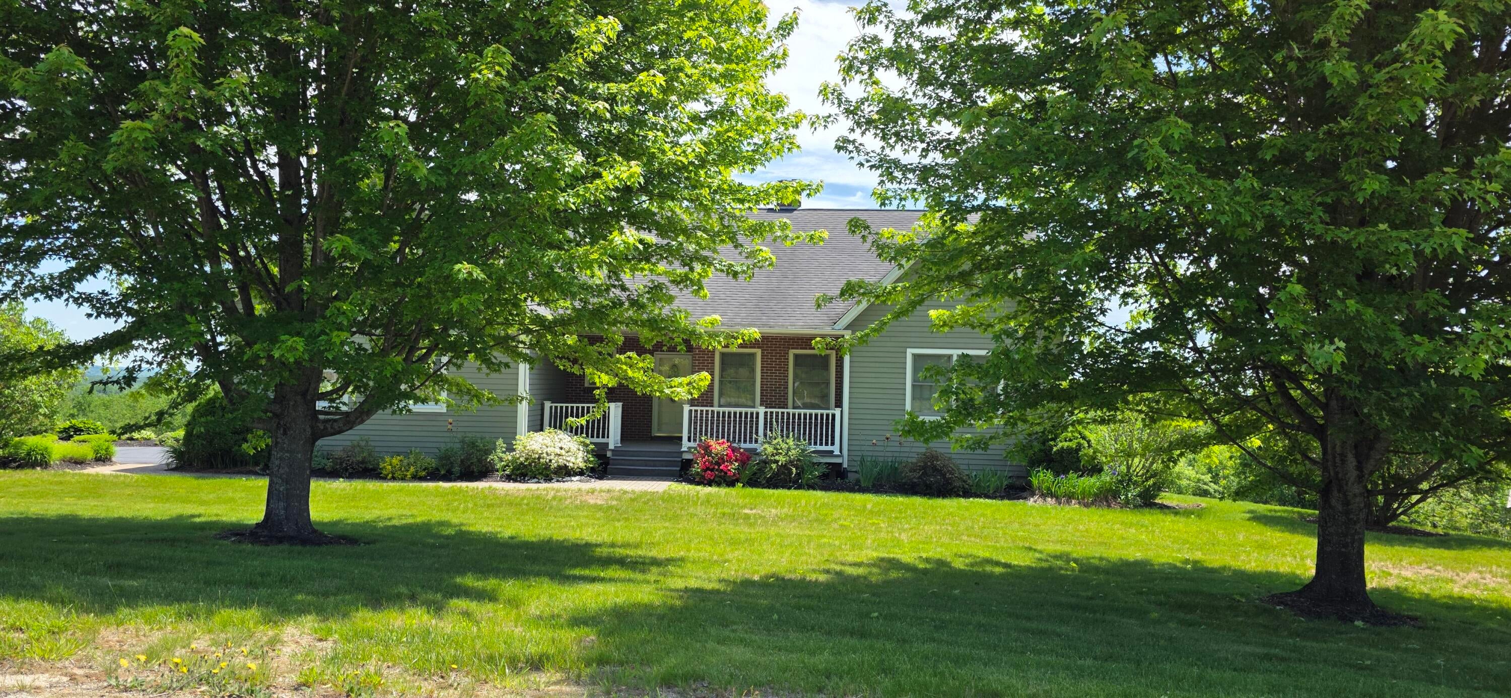 33 Eastern View Drive