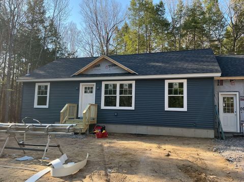Photo of 28 Beechwood Lane, Bridgton, ME 04009 (MLS # 1664385)