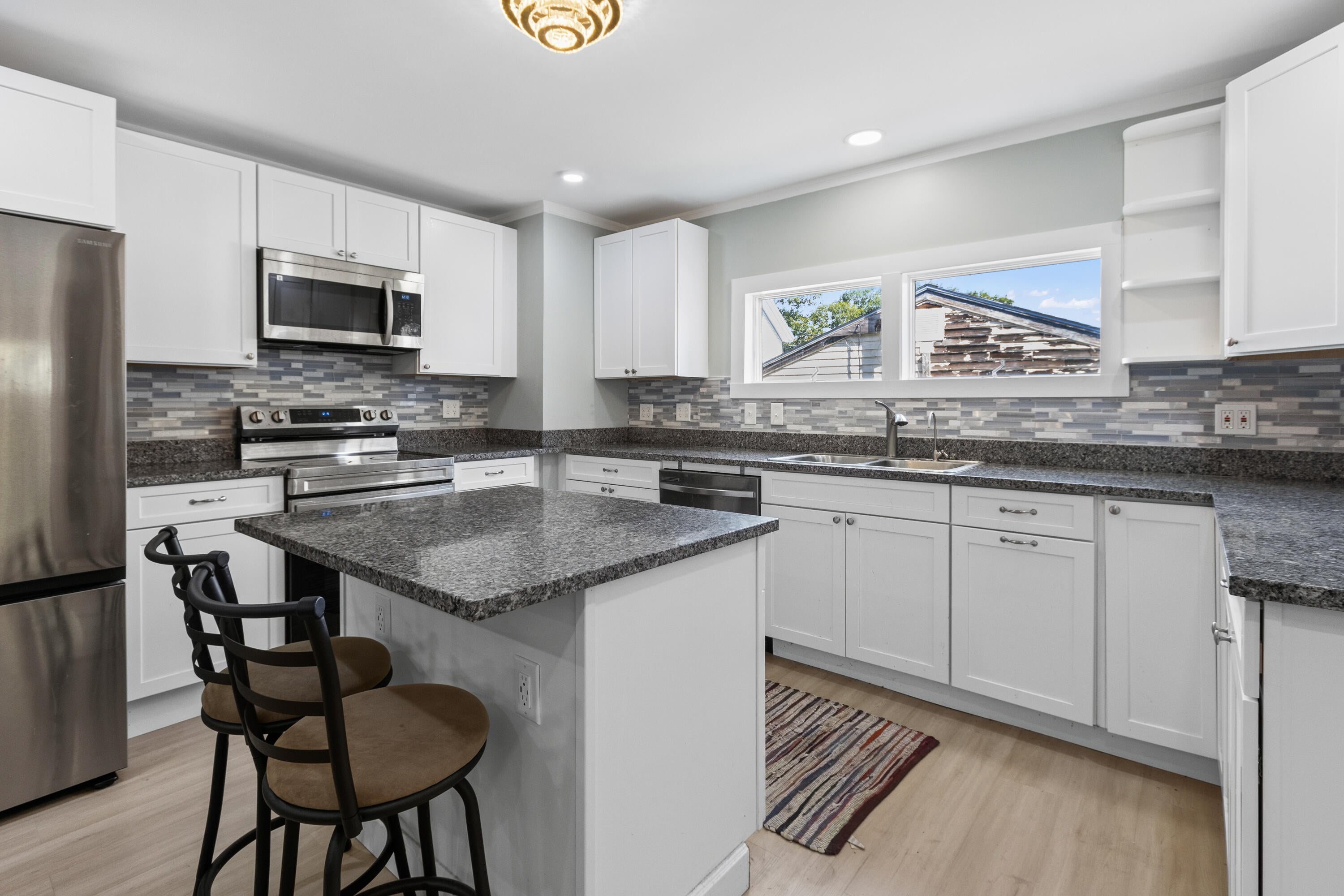 6 Pine Avenue