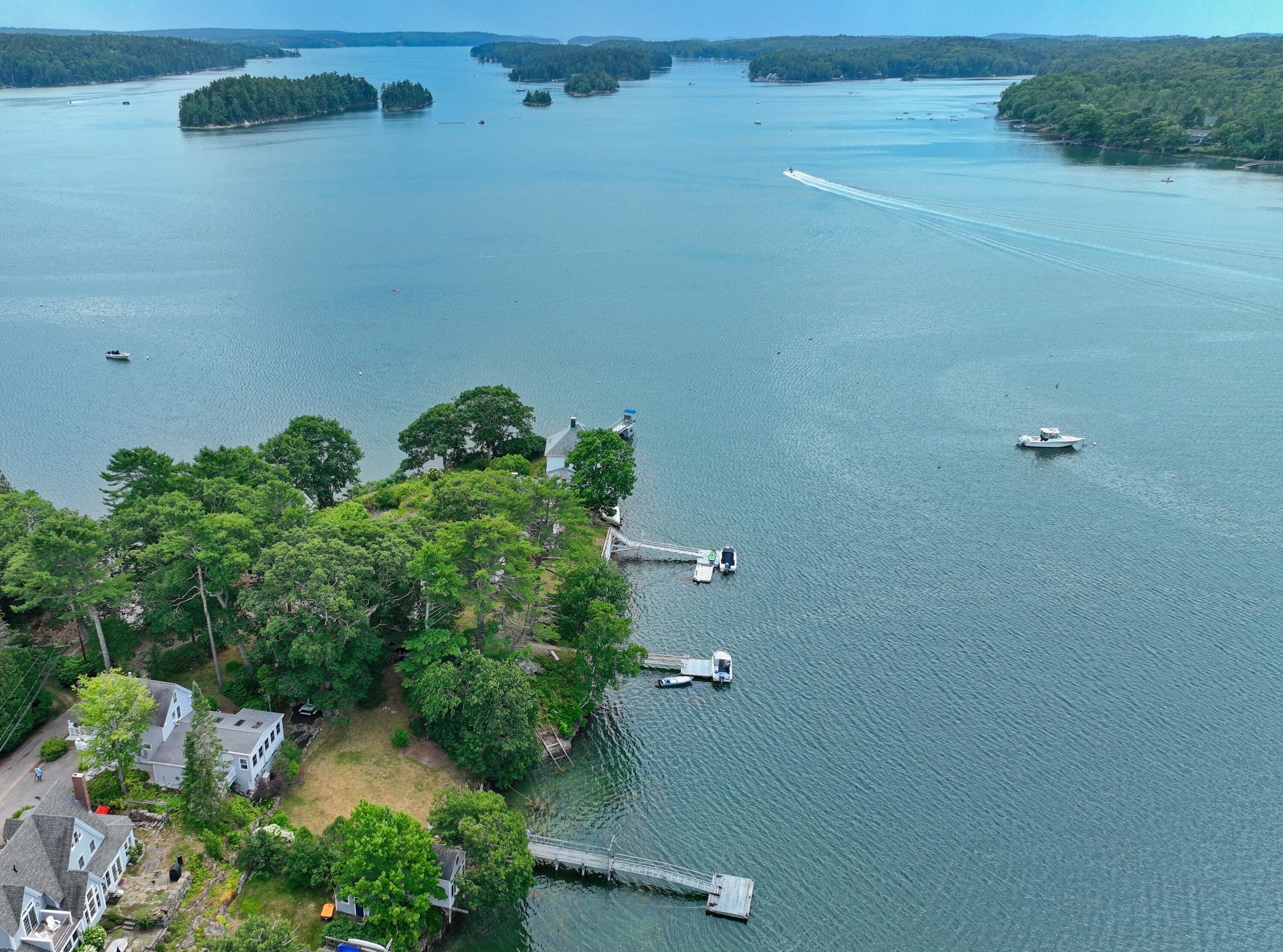 839 Fosters Point Road