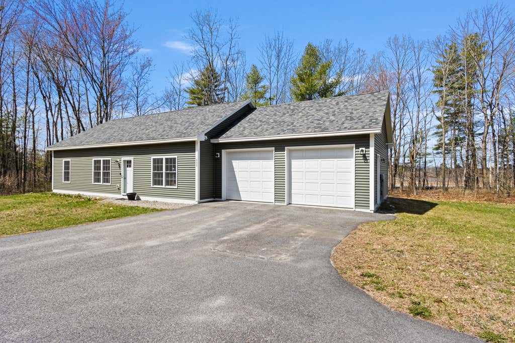 Photo of 699 Beech Hill Road, Auburn, ME 04210 (MLS # 1665298)