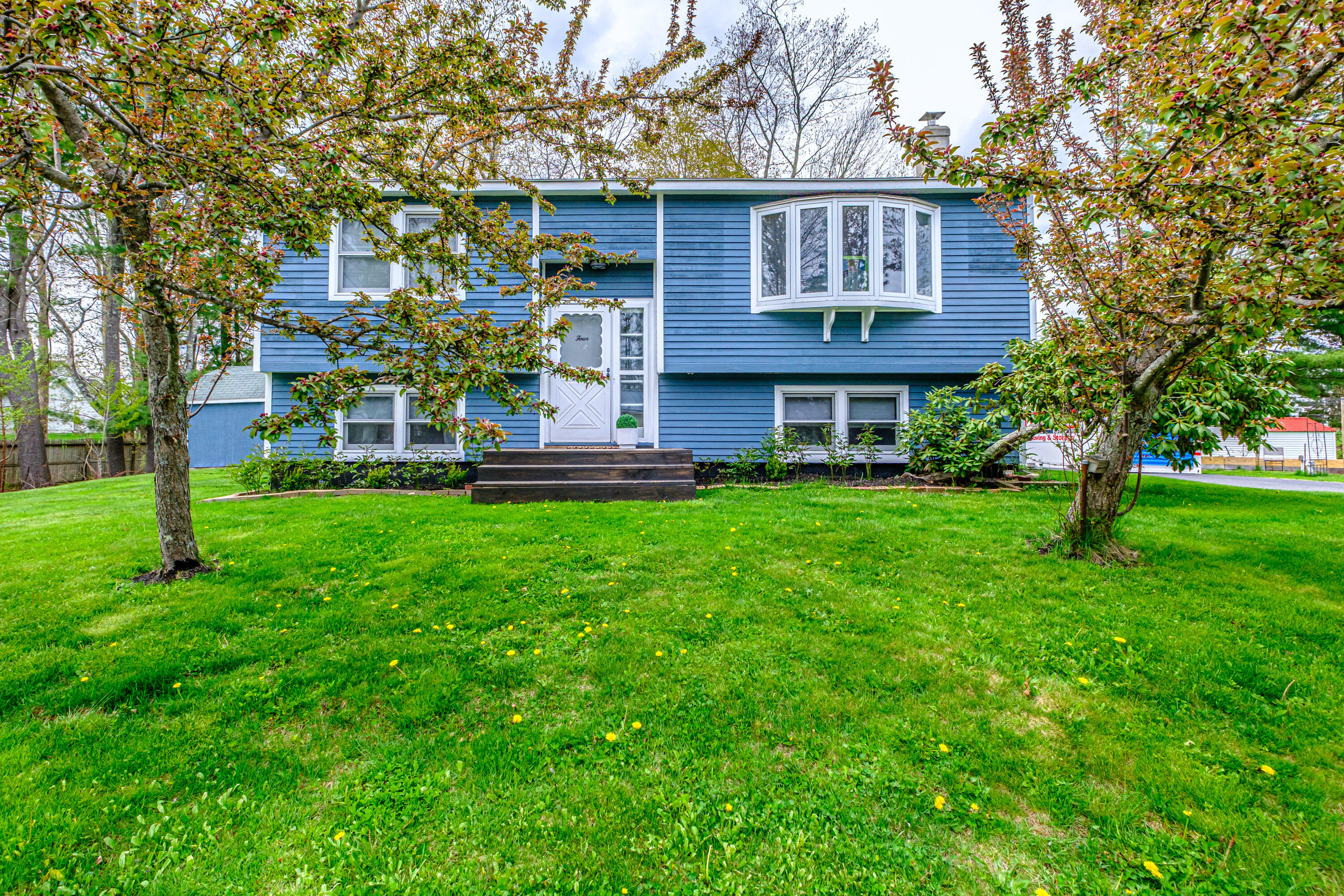 4 Willow Avenue