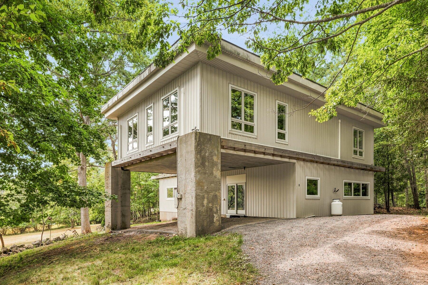 8 Shepherds Way