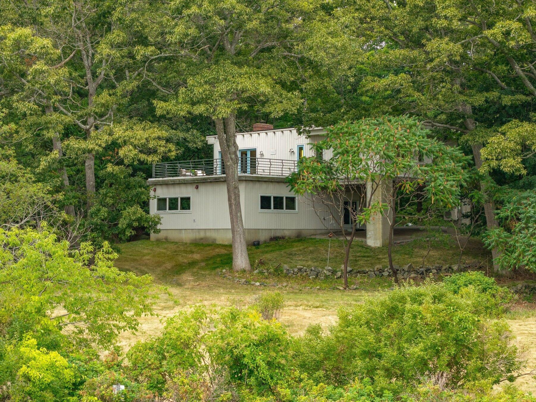 8 Shepherds Way