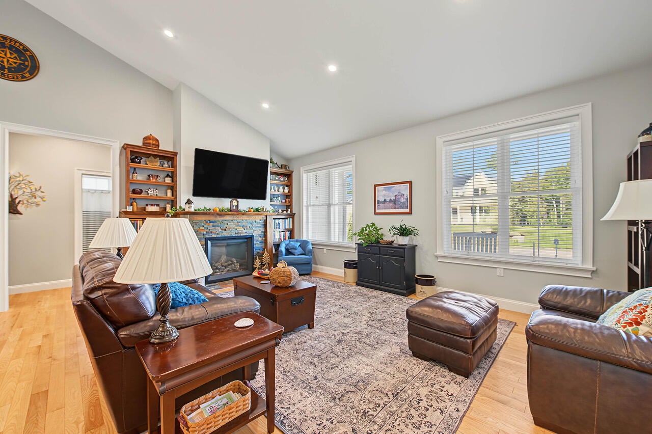 28 Beacon Drive