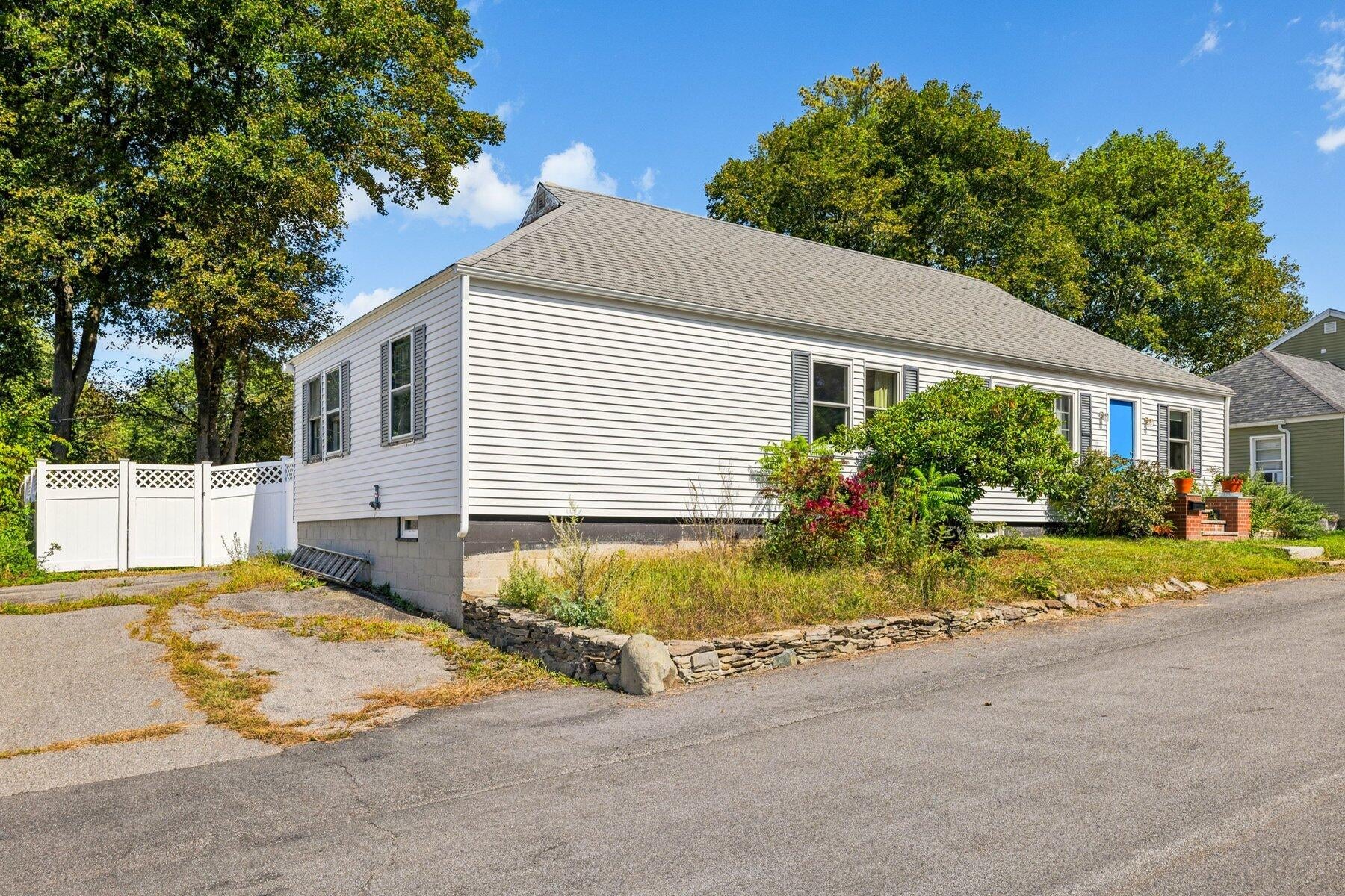 7 Halstead Street