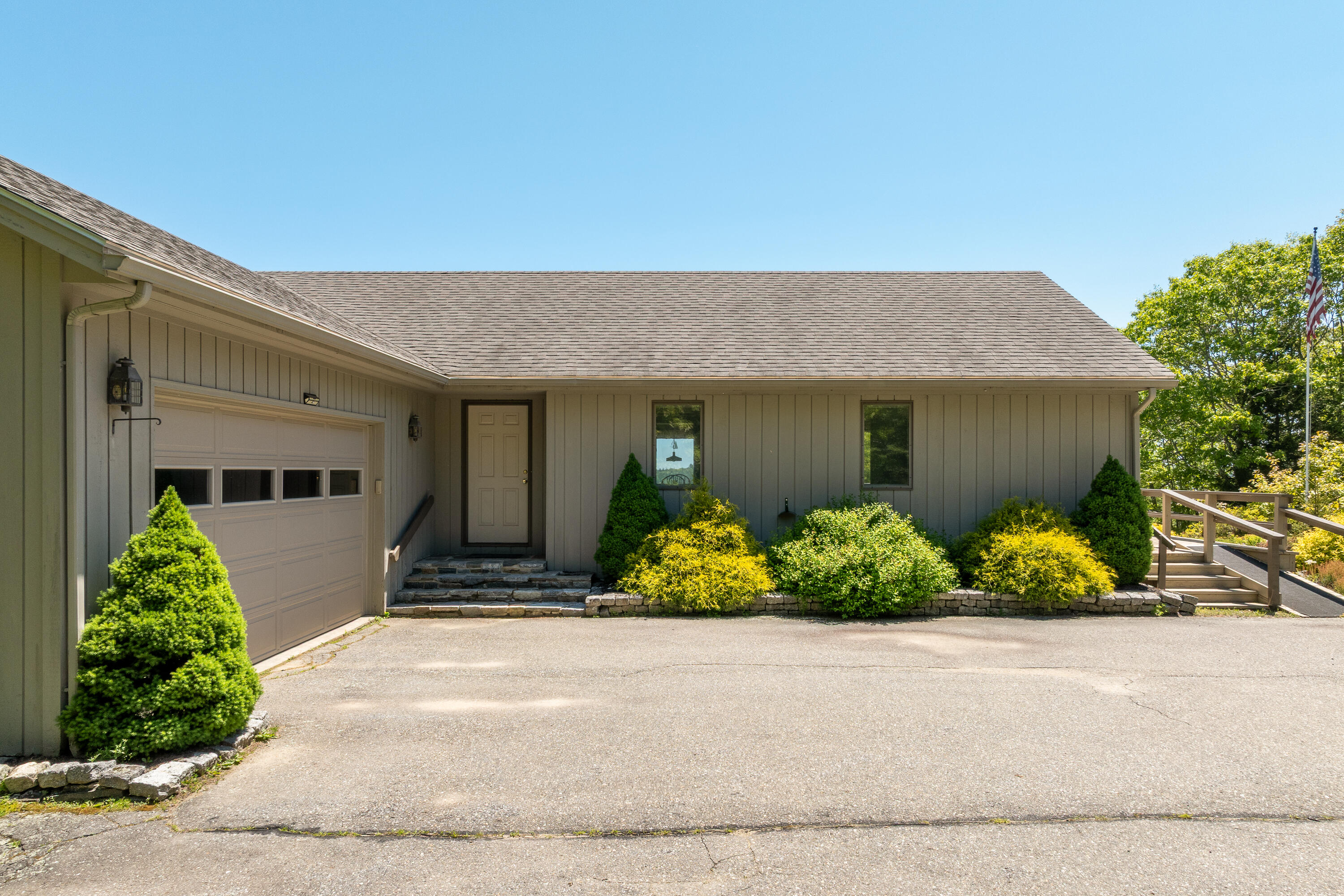 153 Back Shore Road
