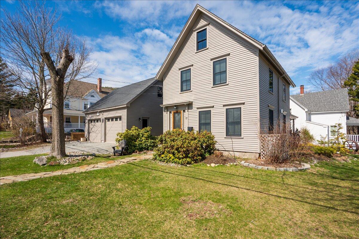 17 Mountain Street