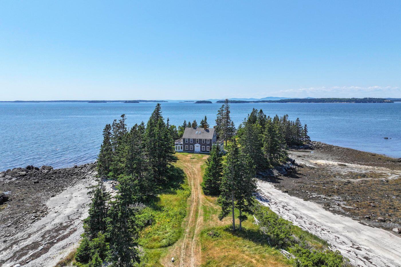 Lot 001 Sheephead Island