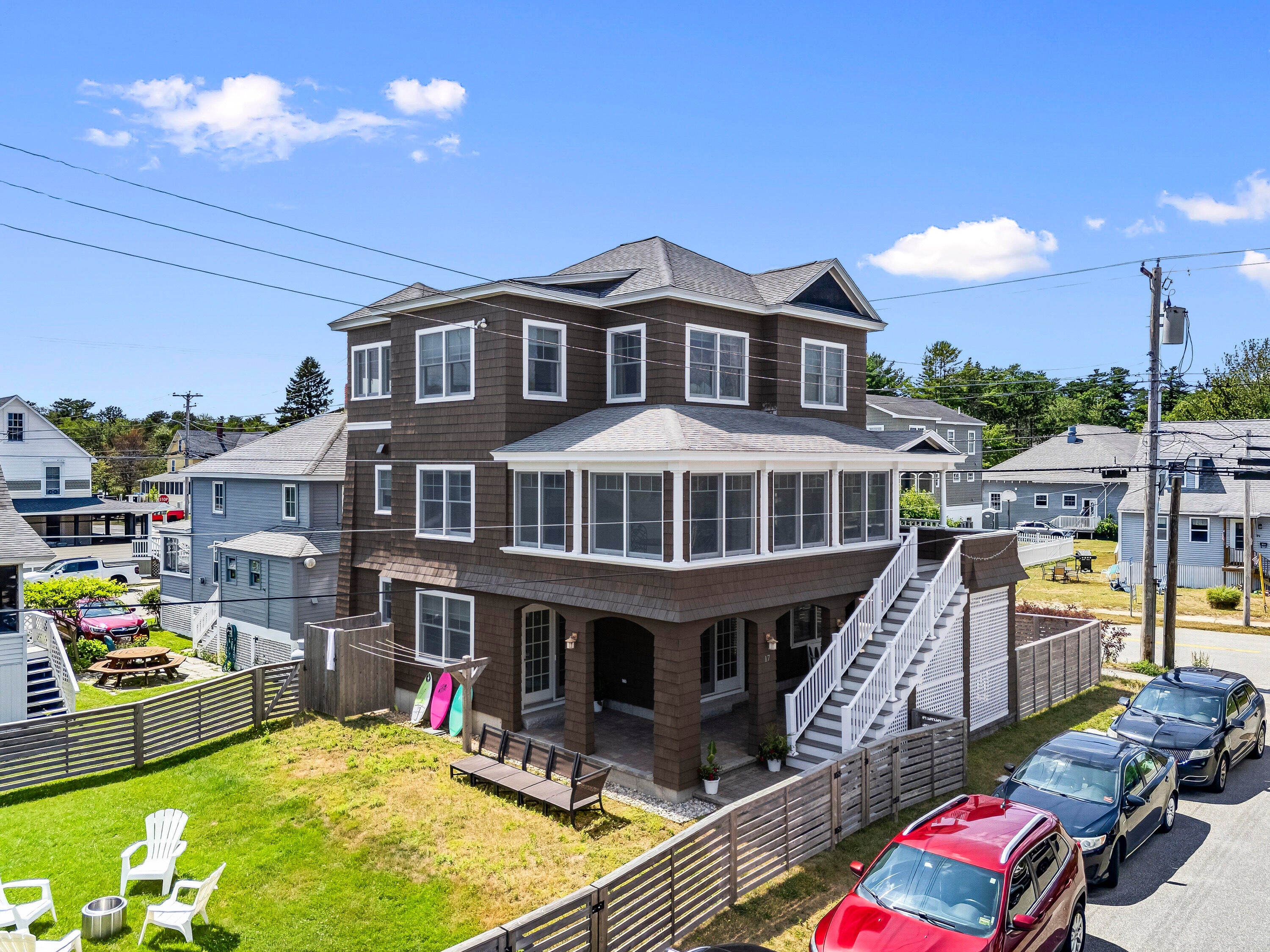 17 Ancona Avenue