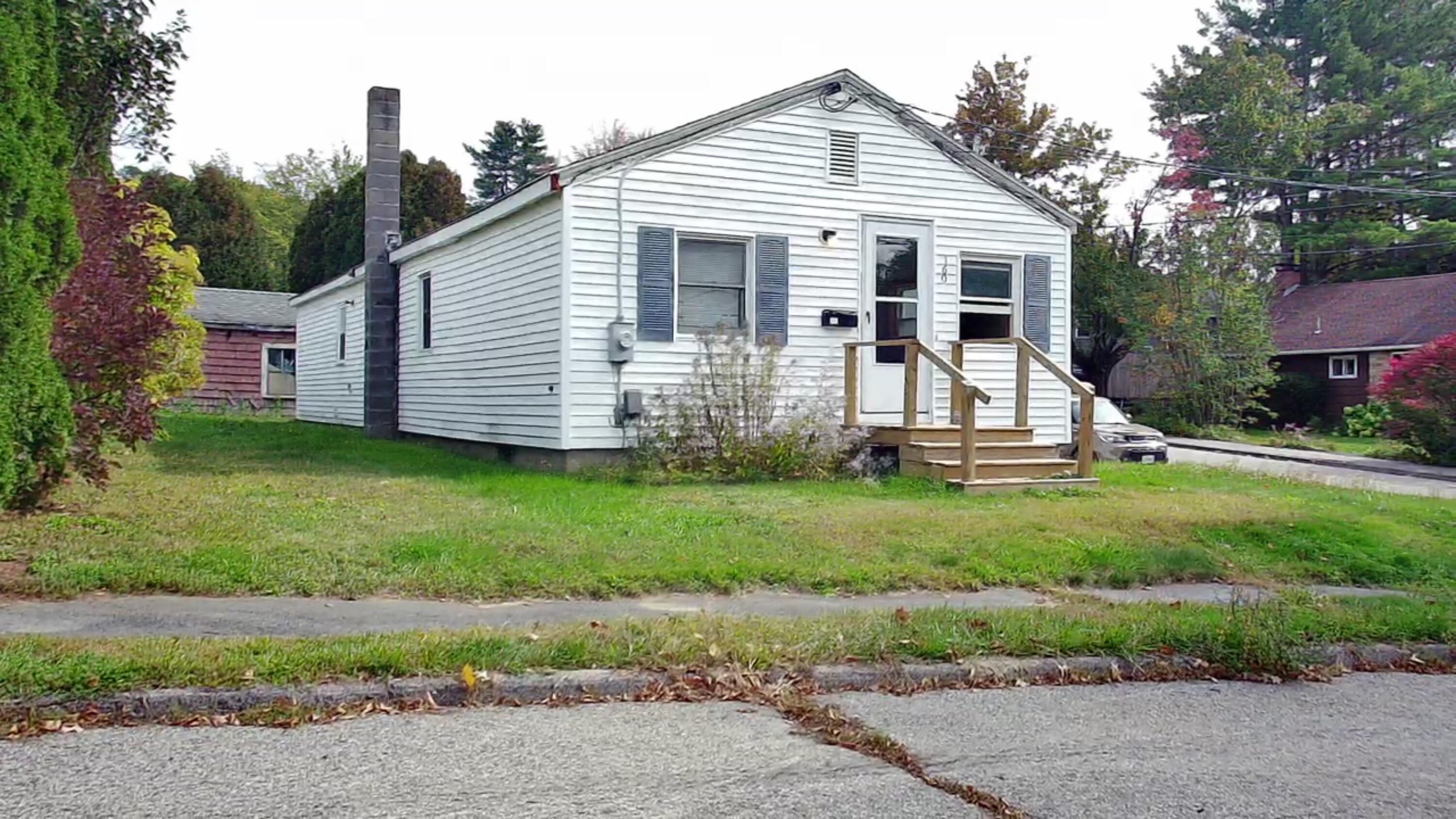 160 W Pleasant Street