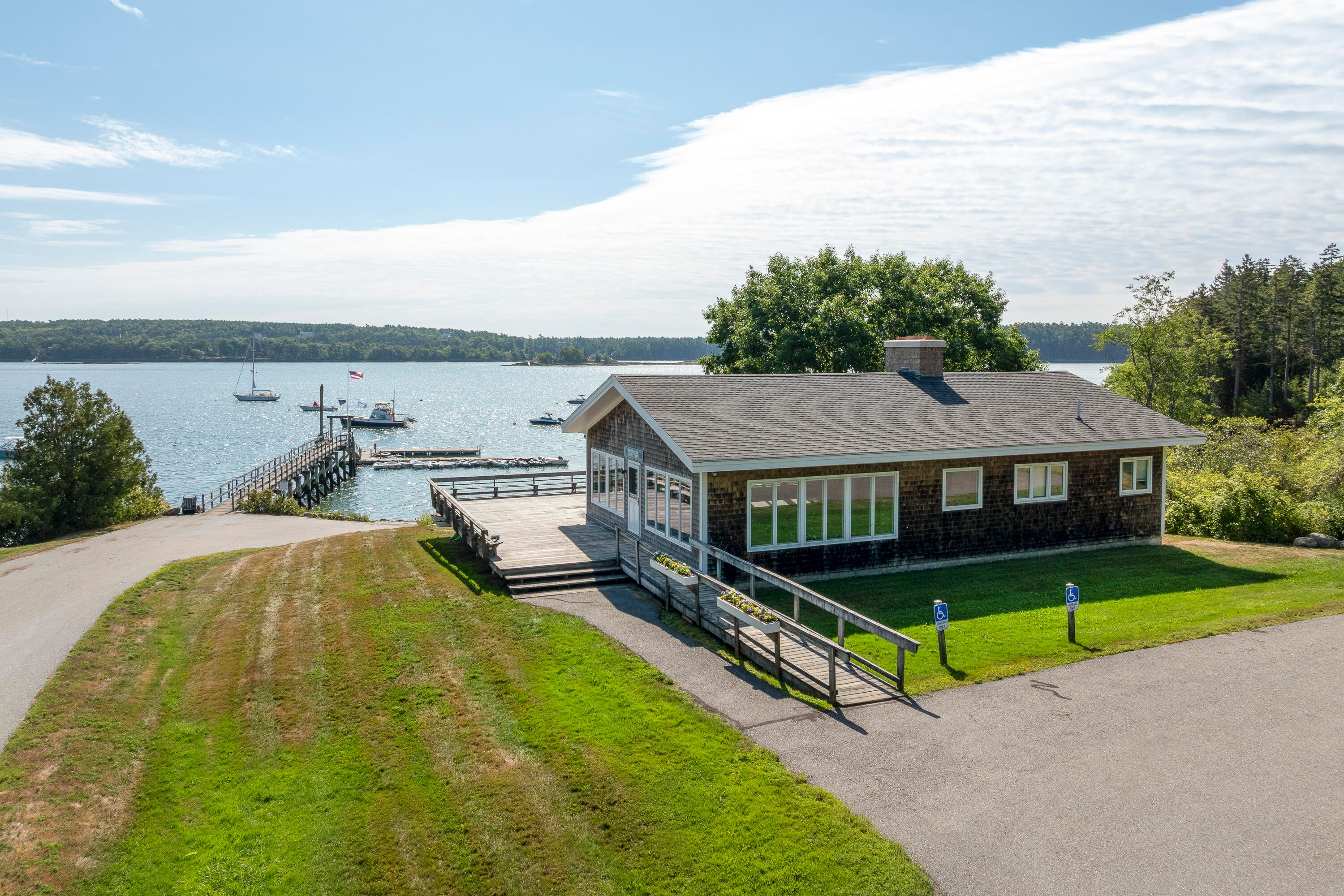 28 Headland Road