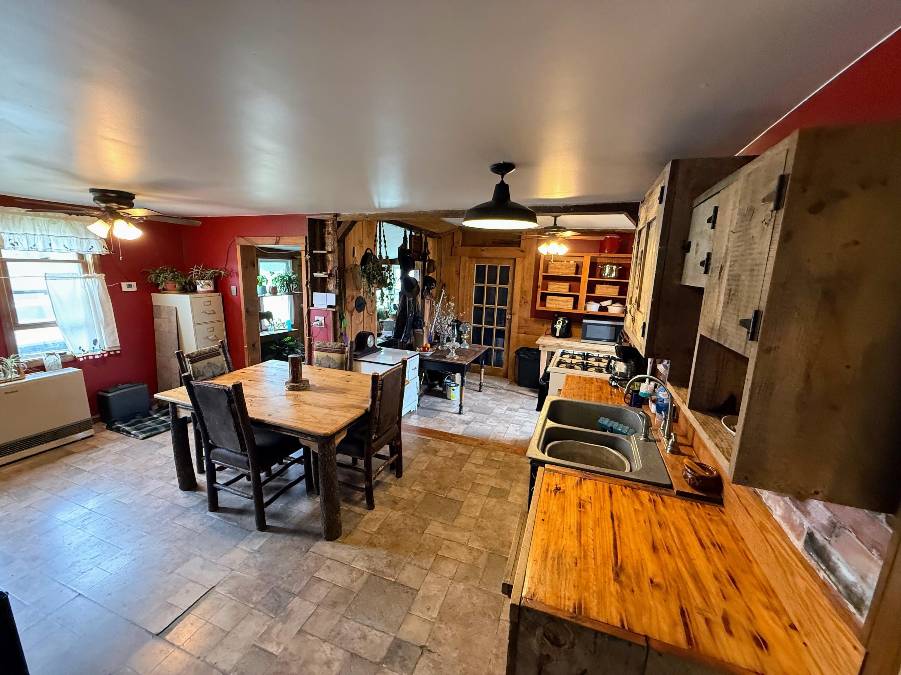 1118 Exeter Road