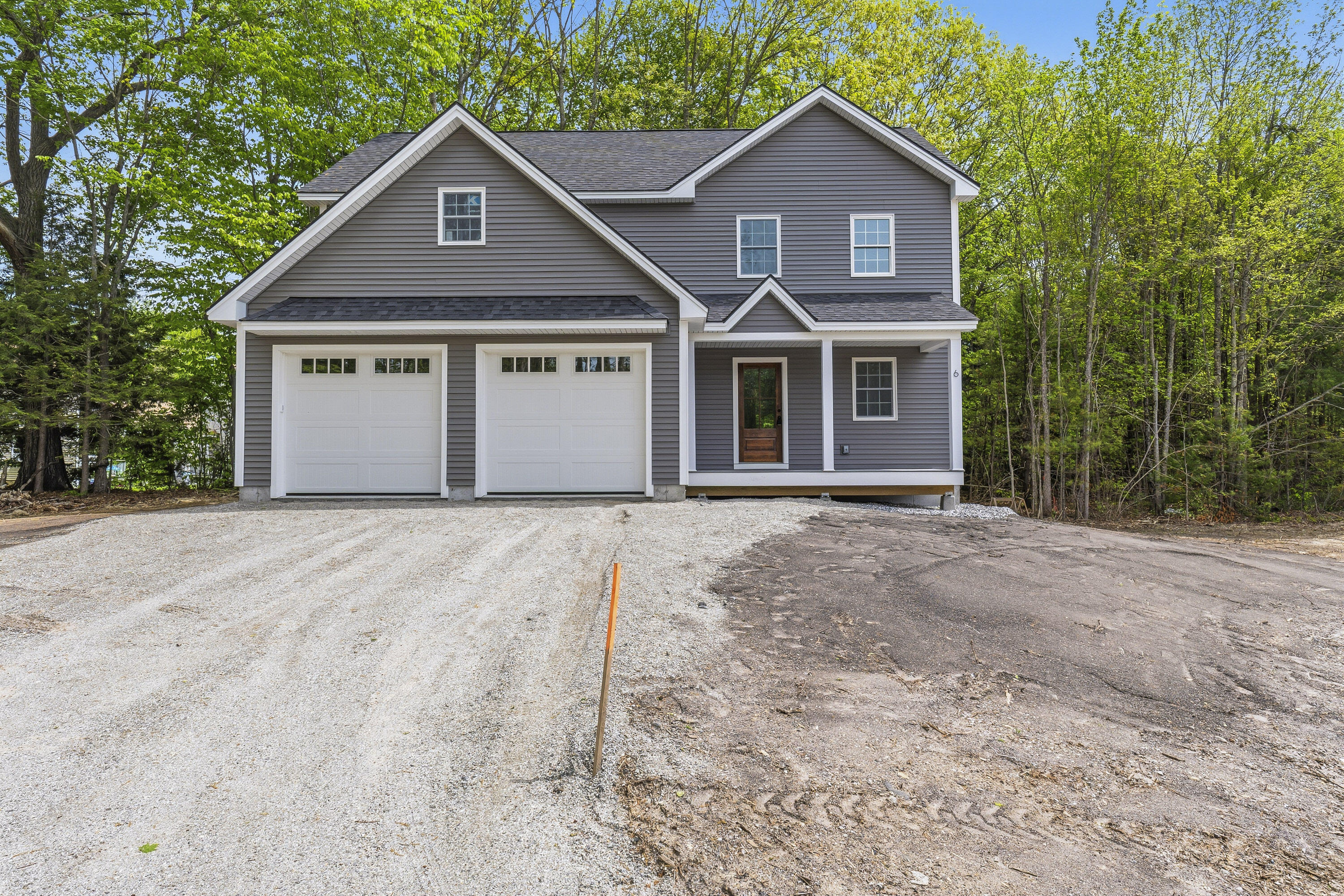 6 Deluca Drive
