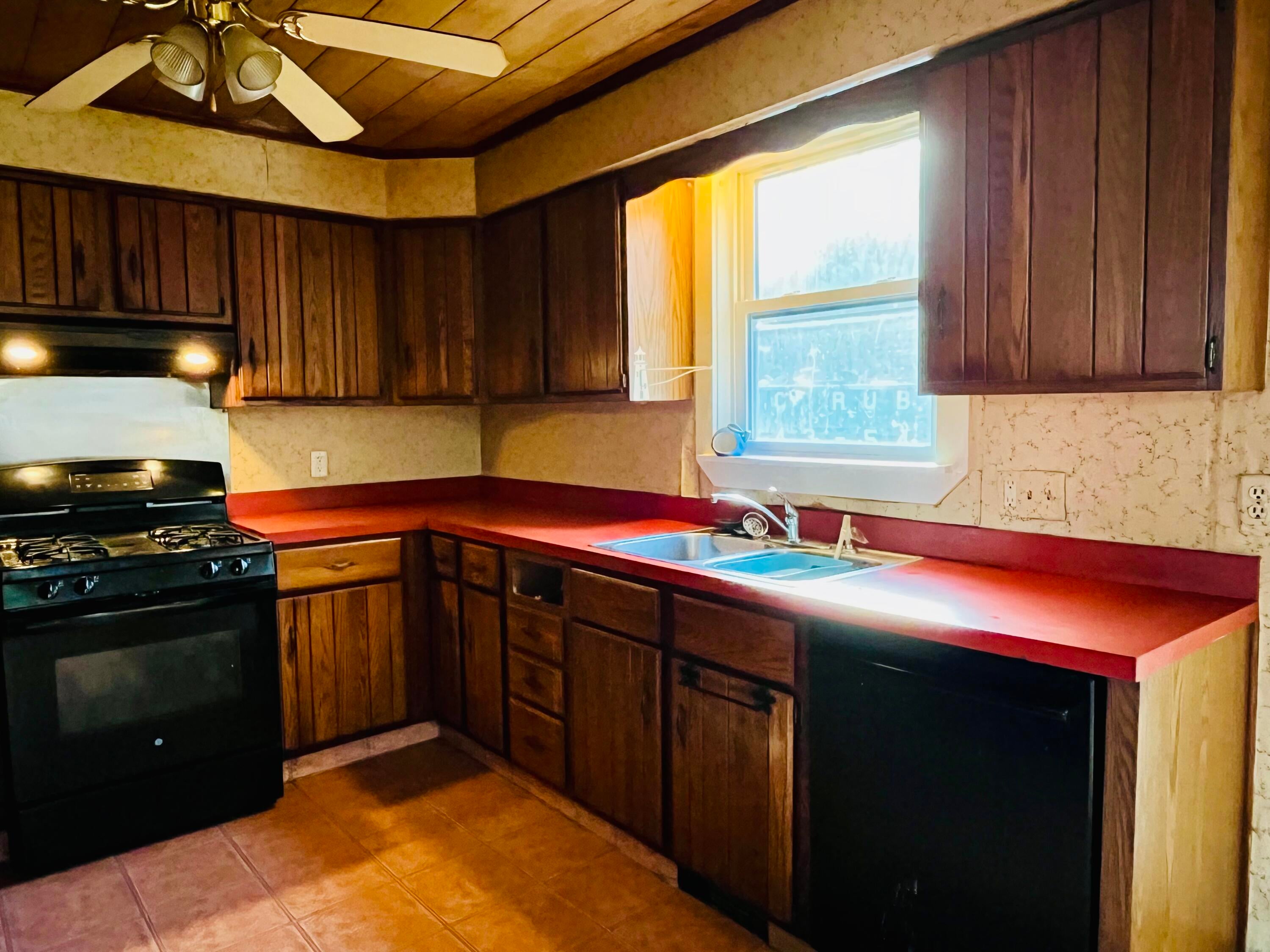 516 Greenwood Road