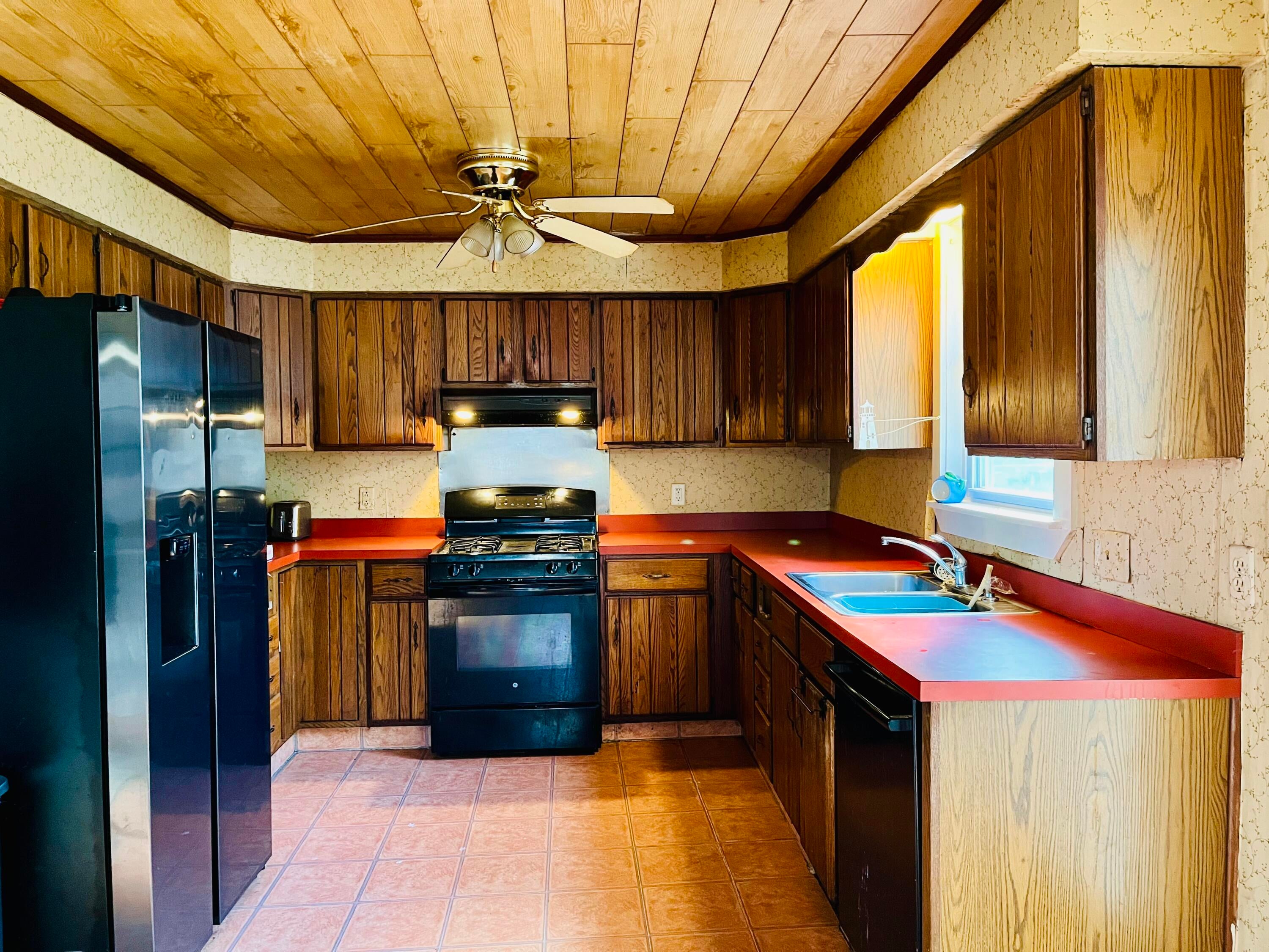 516 Greenwood Road