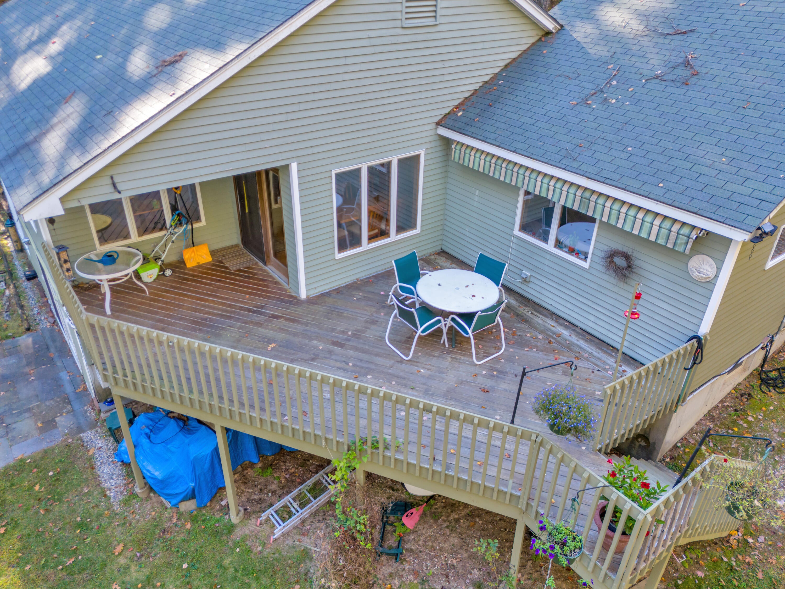 223 Silver Lane