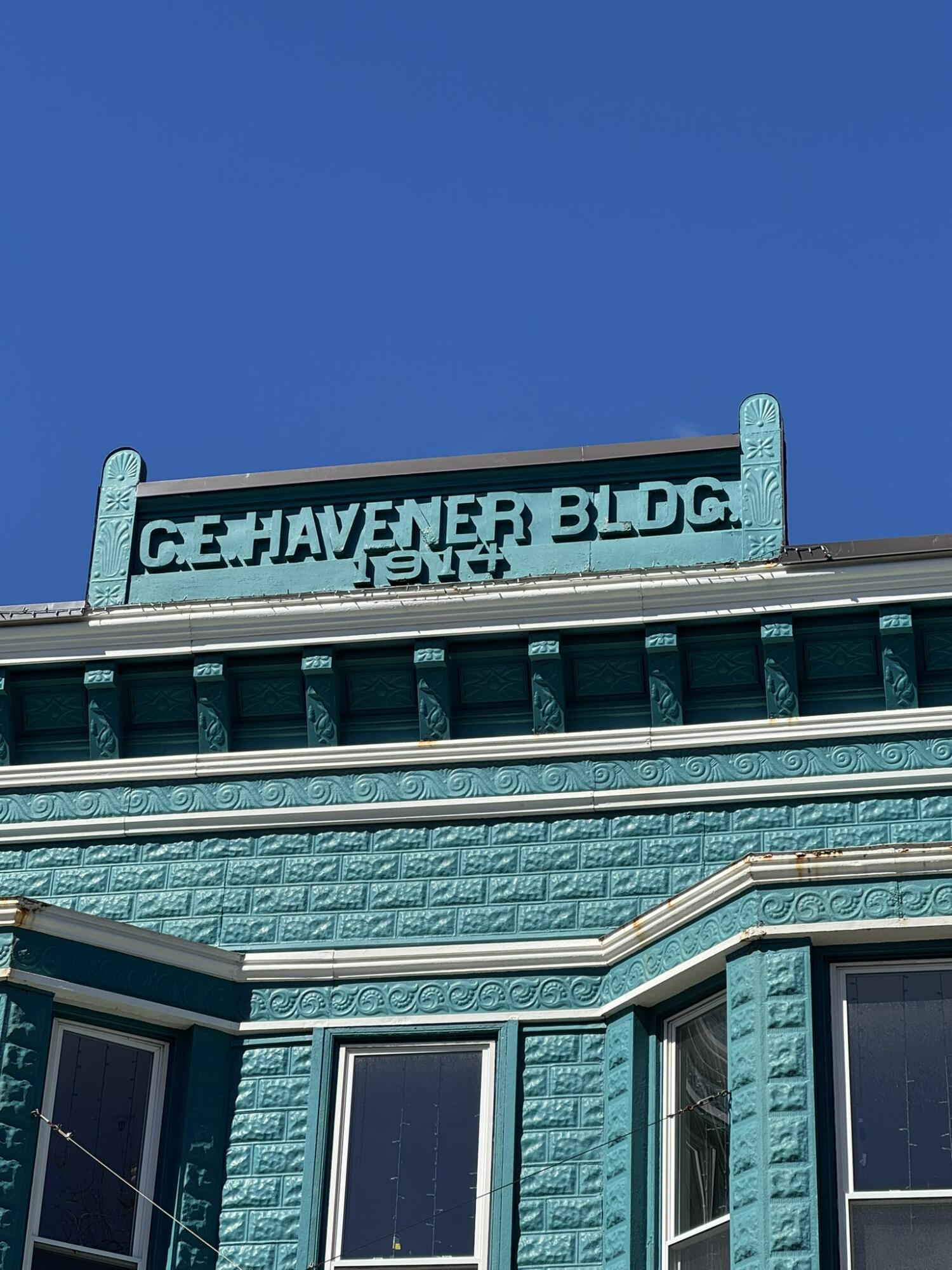 464 Main Street