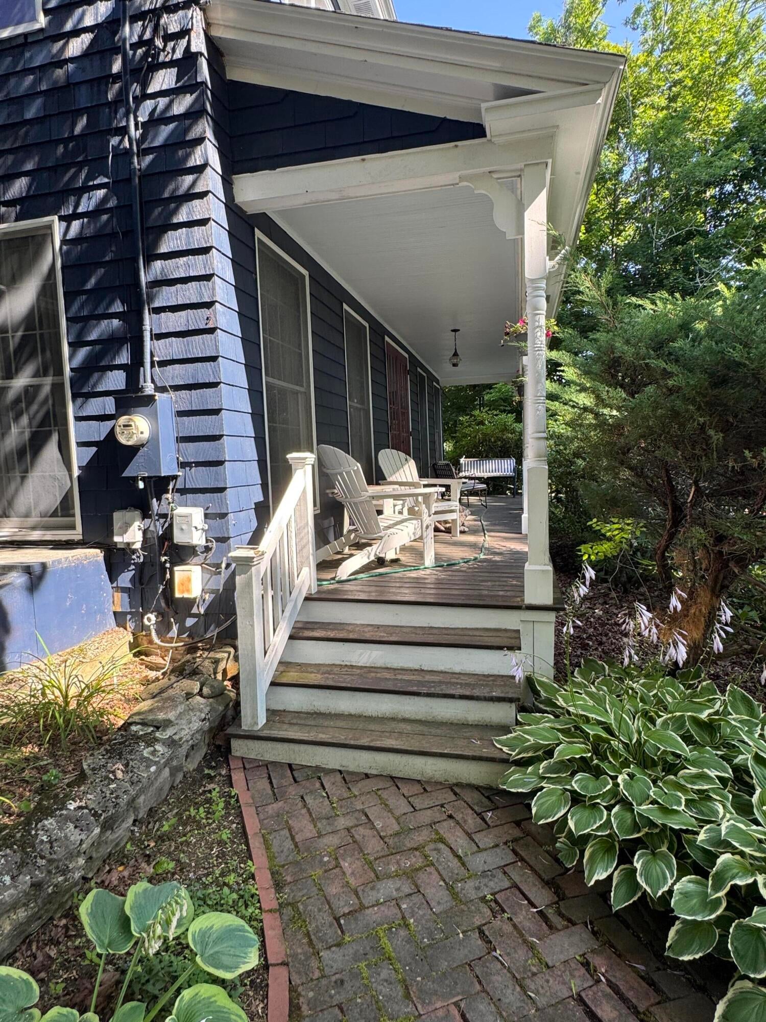 344 N Auburn Road