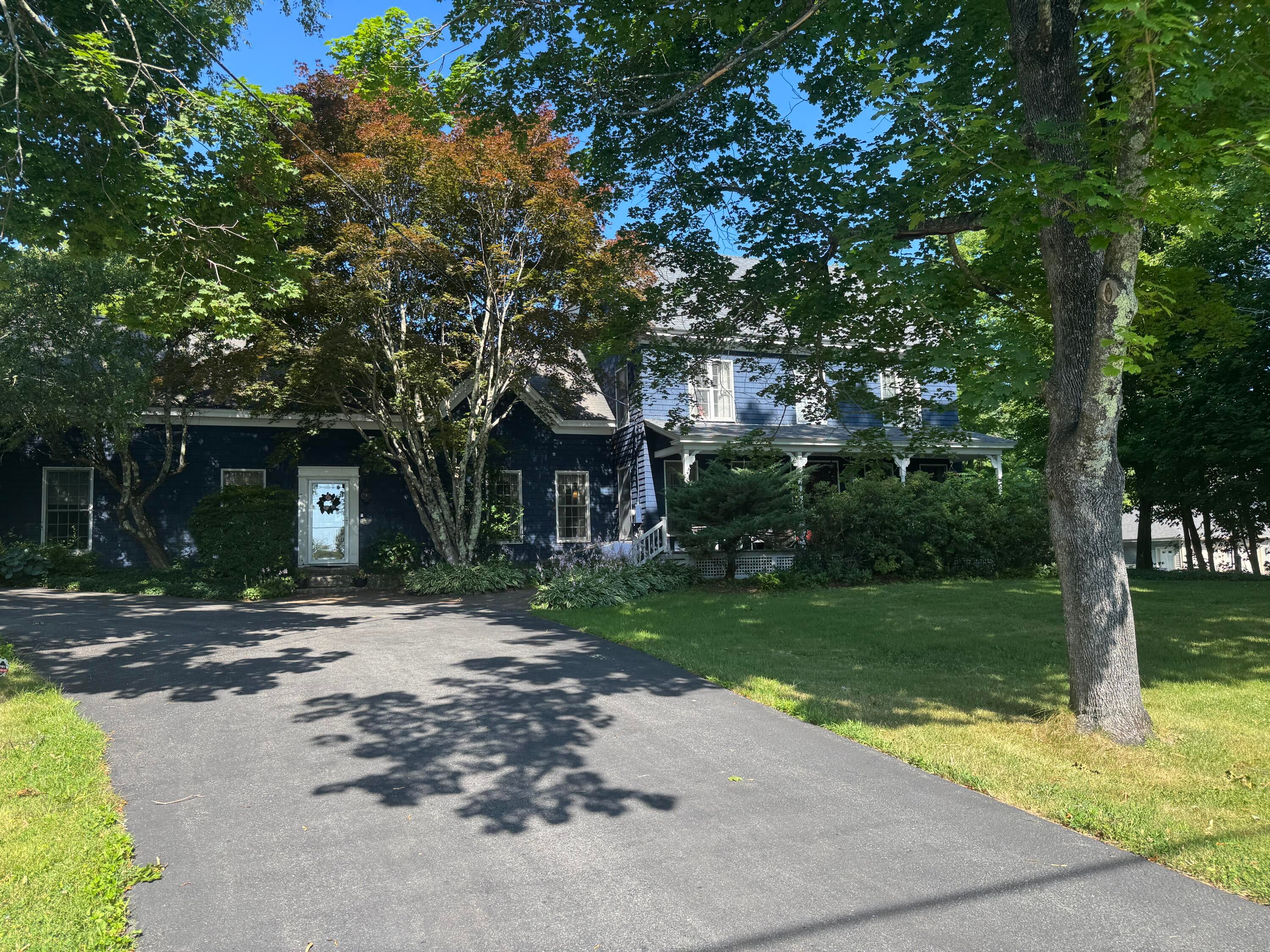 344 N Auburn Road