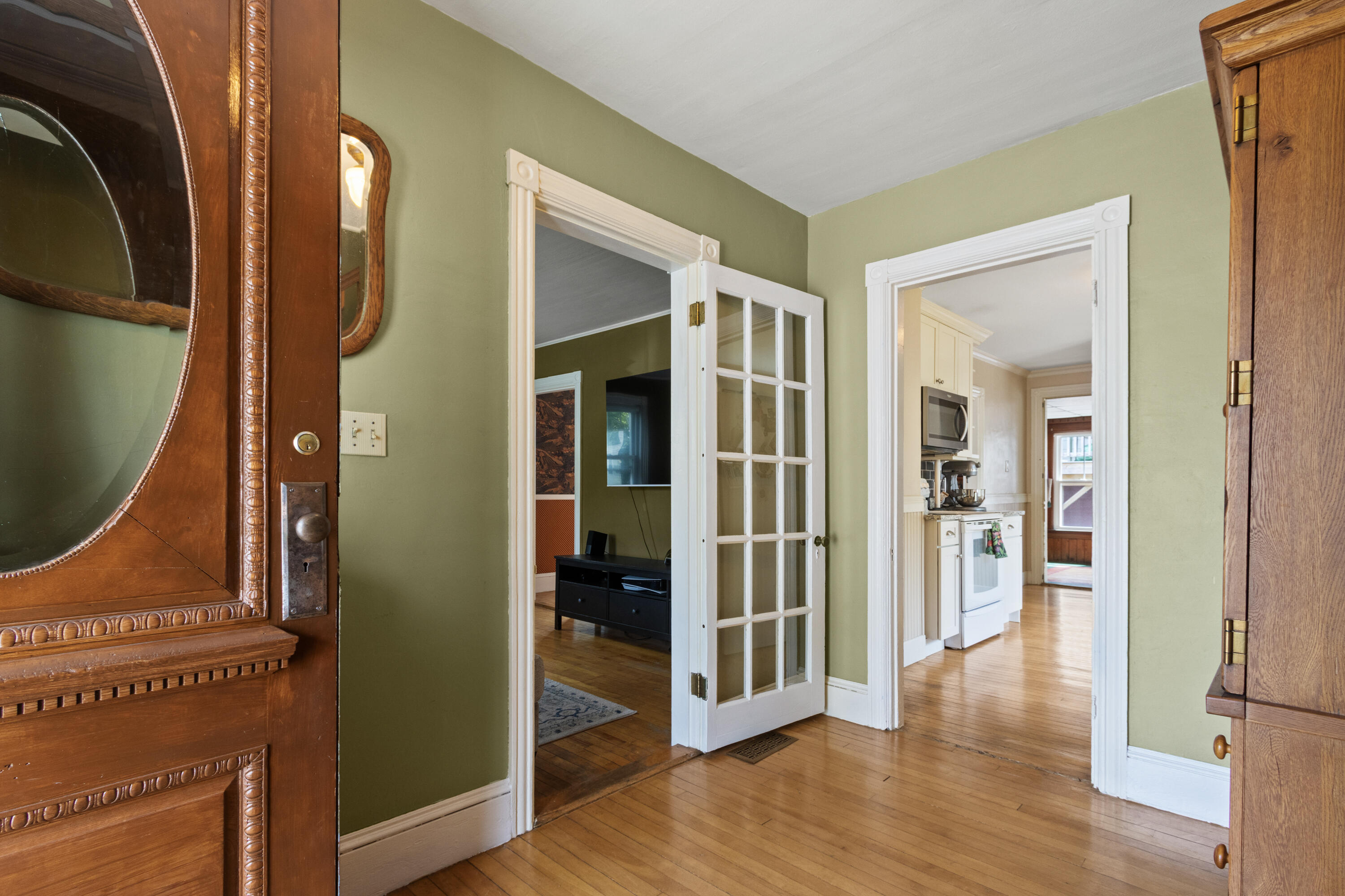 24 Grandview Avenue