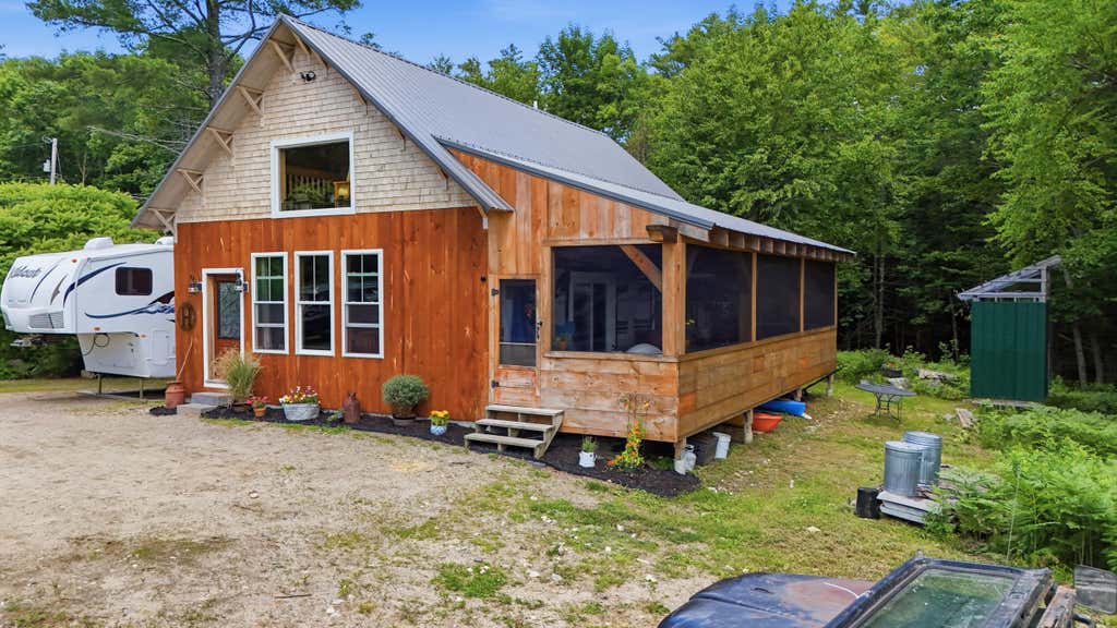 Photo of 304 Quaker Ridge Road, Leeds, ME 04263 (MLS # 1669250)