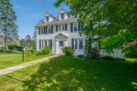 Photo of 954 Sawyer Street, South Portland, ME 04106 (MLS # 1667342)