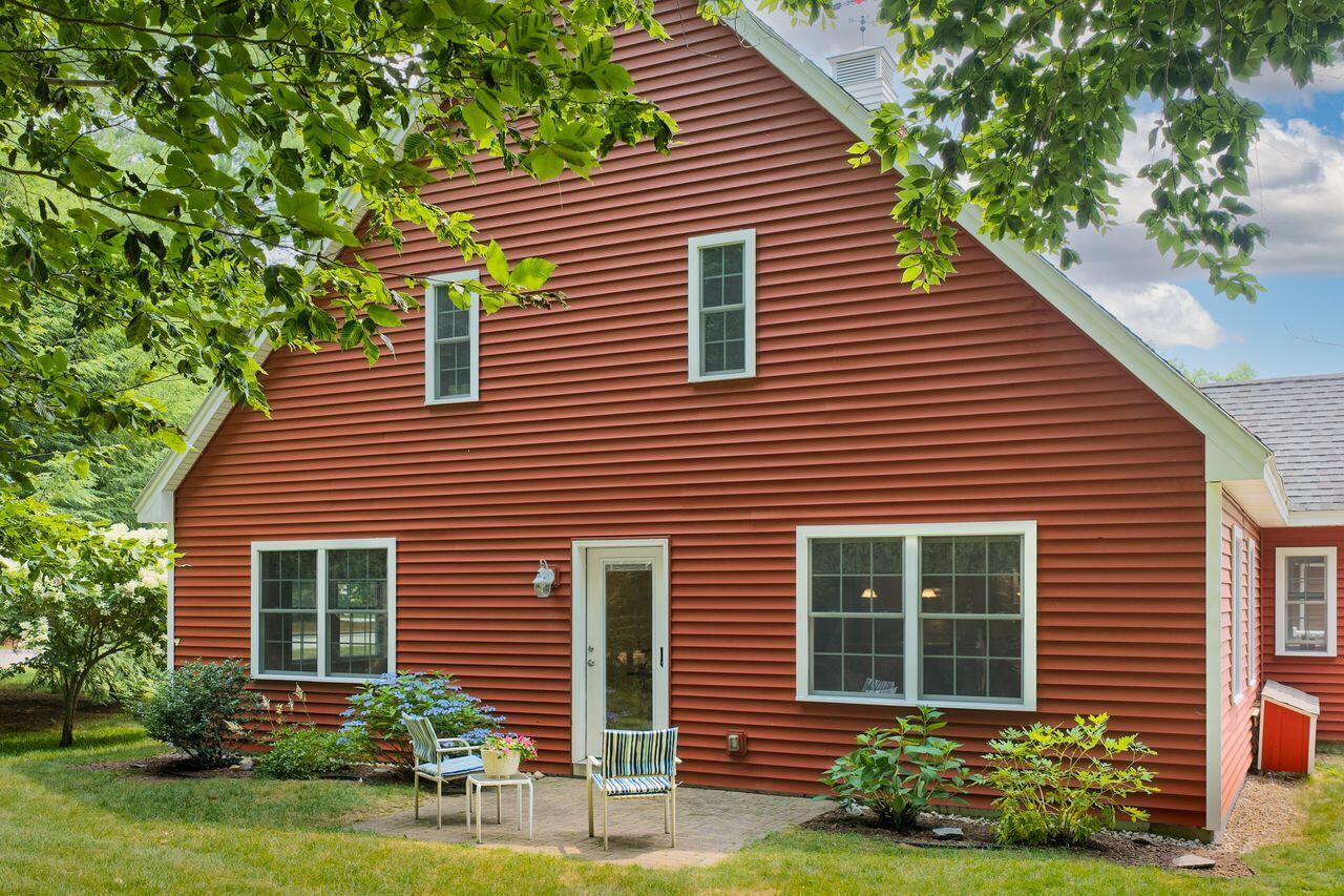 330 Main Street 4