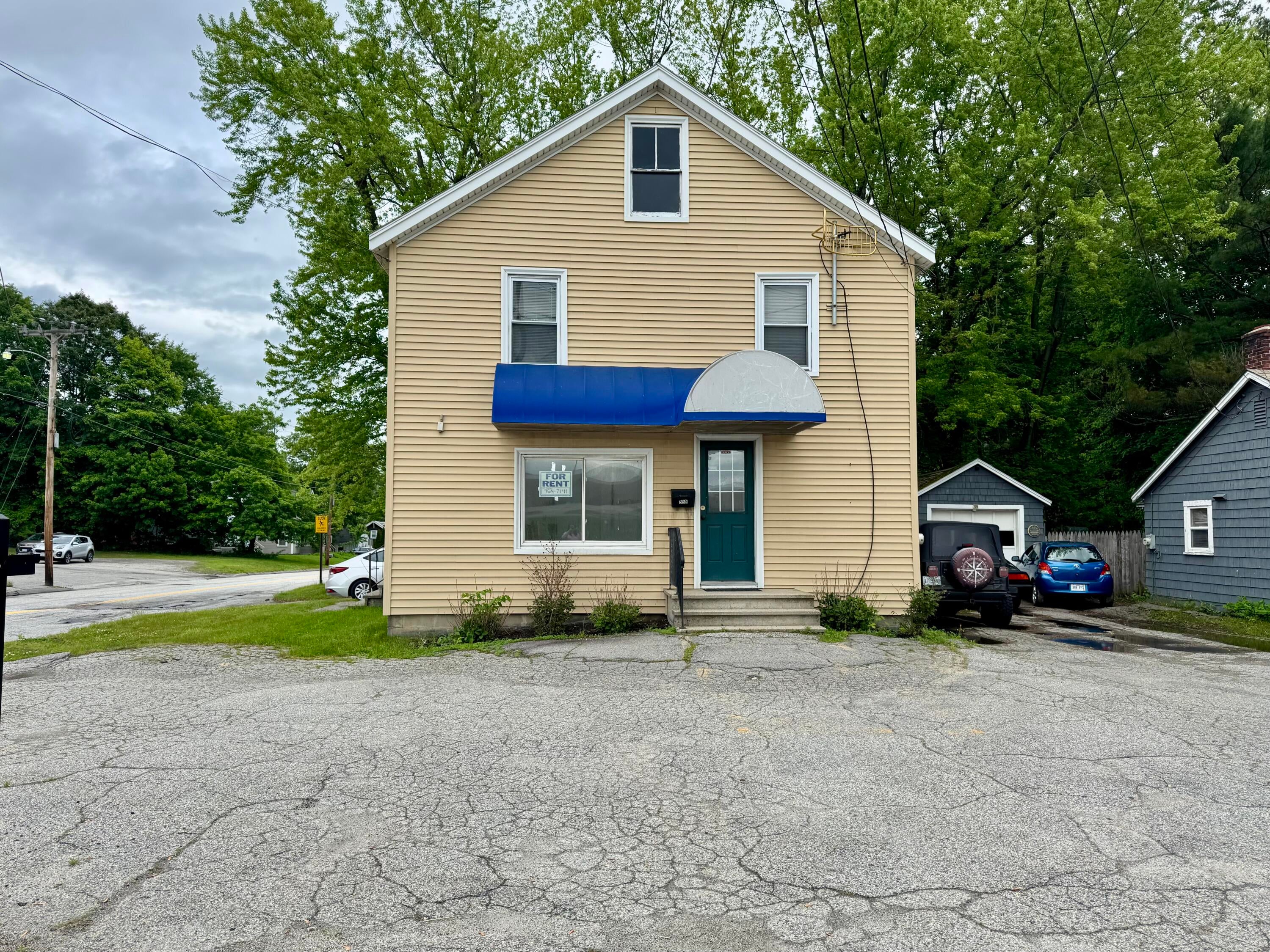 551 & 555 Center Street