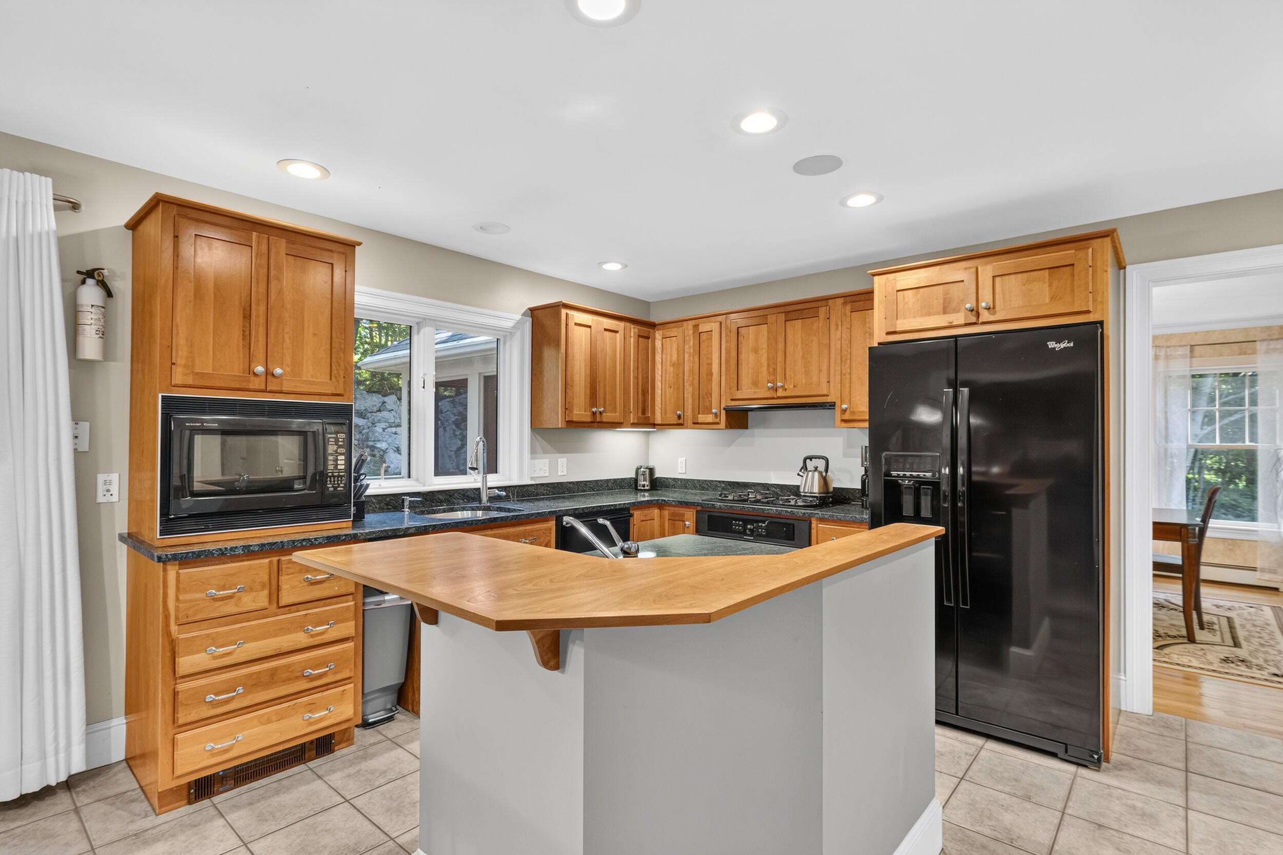 68 Graystone Lane