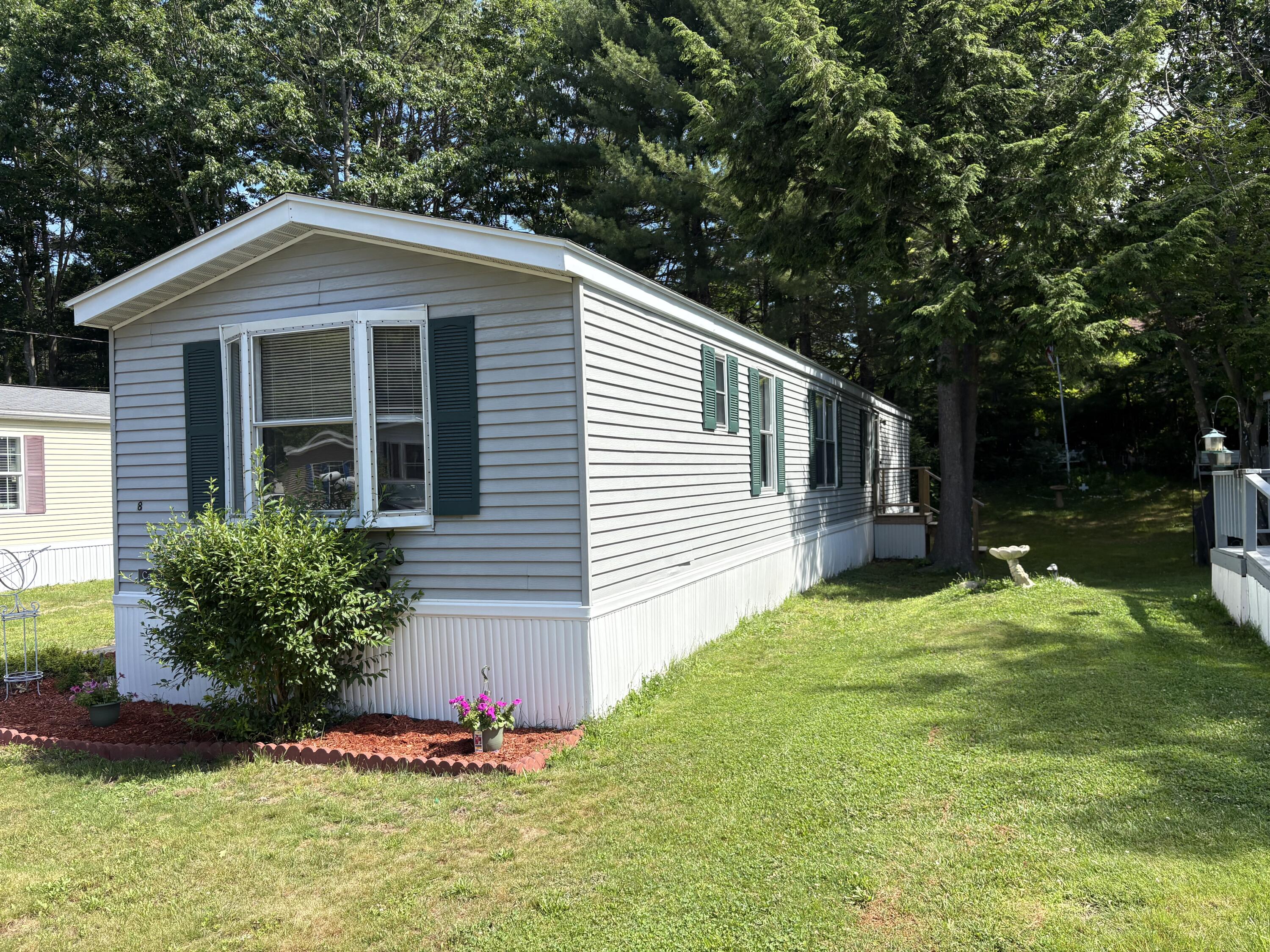 8 Mayflower Drive
