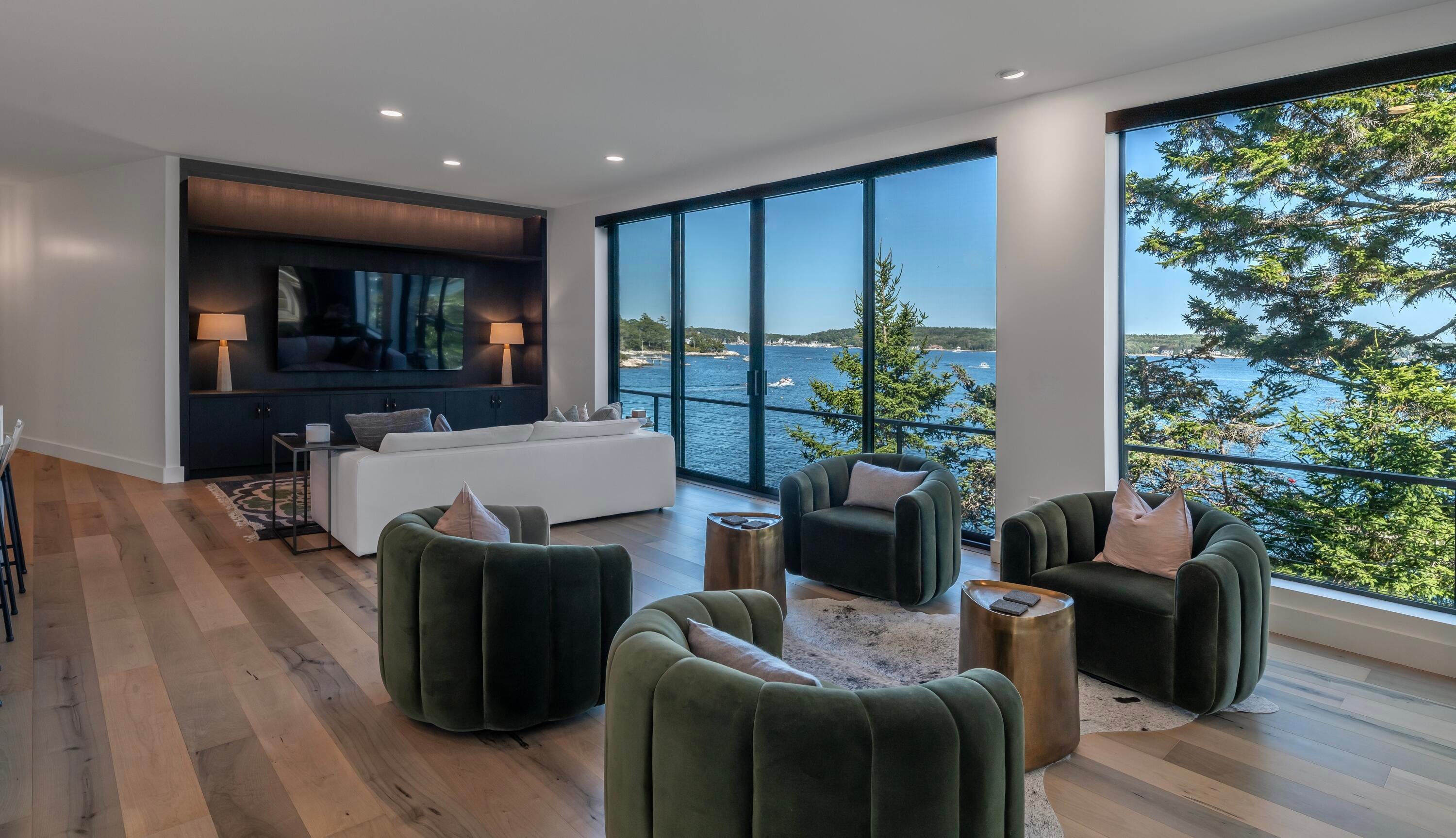 6 Harbor Ledge Lane