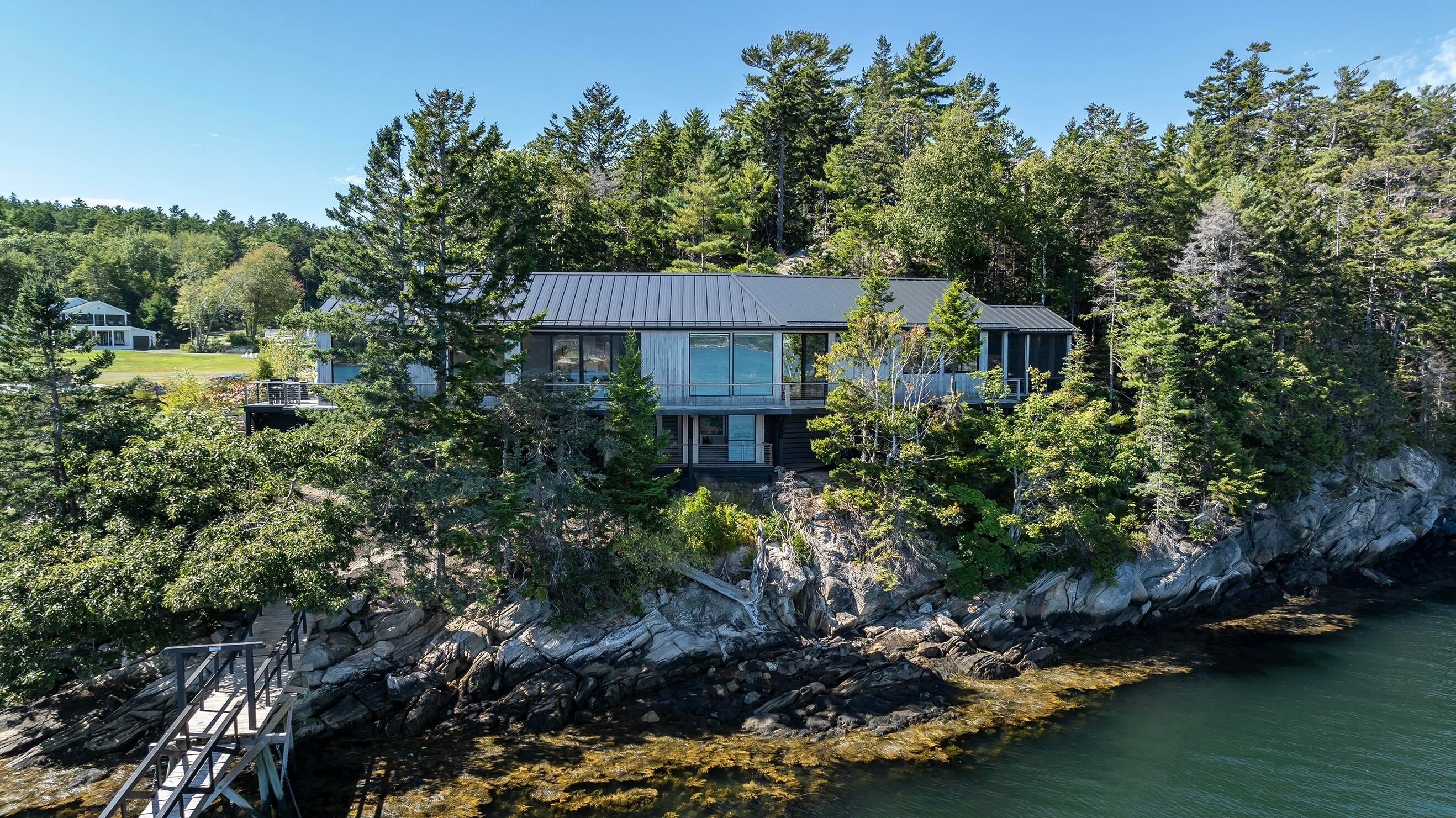 6 Harbor Ledge Lane