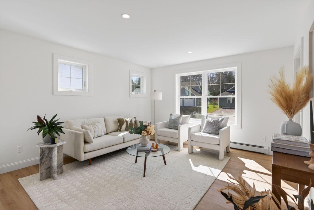 Photo of 12 Feldspar Lane #27, Cumberland, ME 04021 (MLS # 1664602)