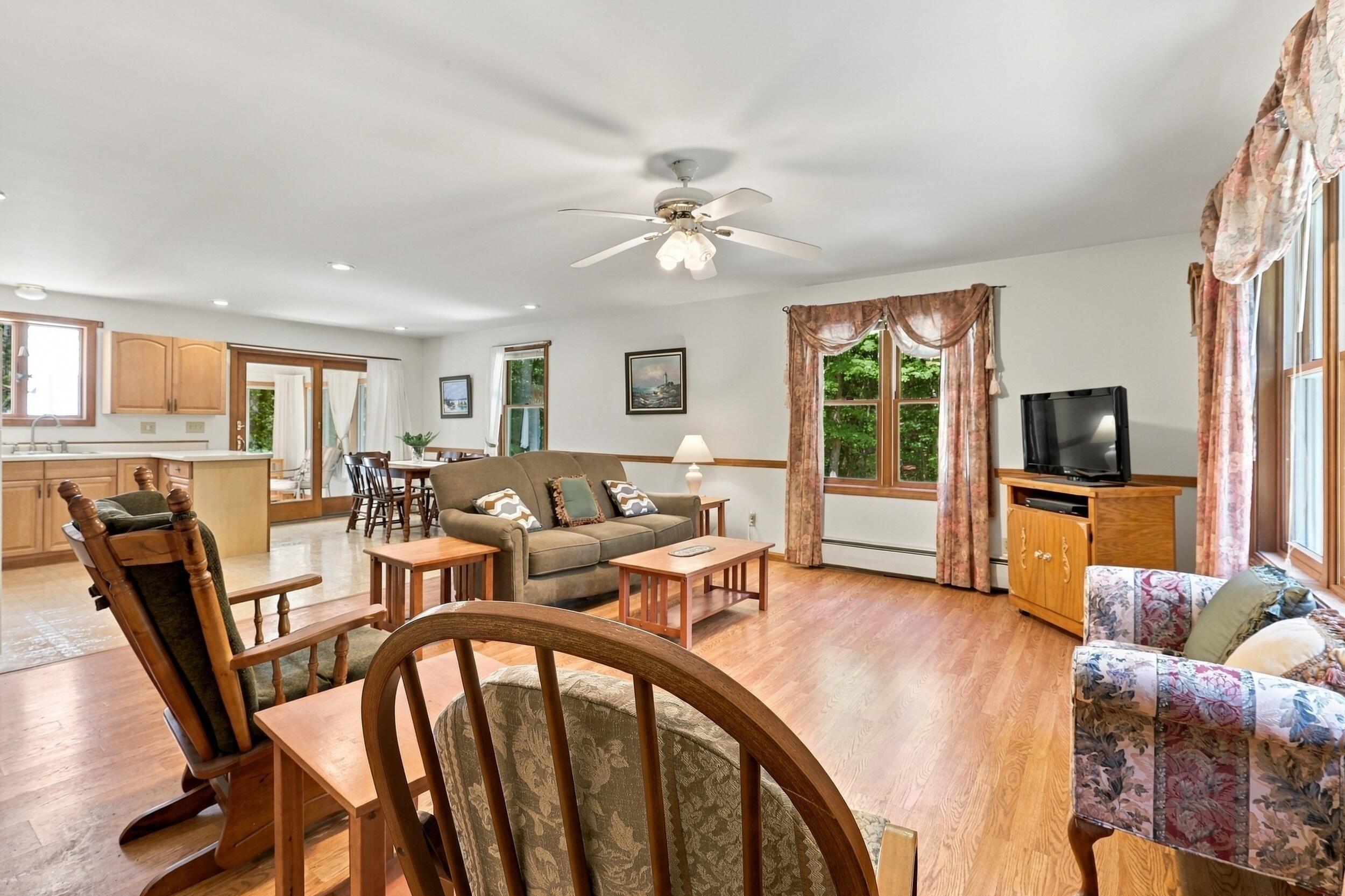 9 Rivers Edge Road