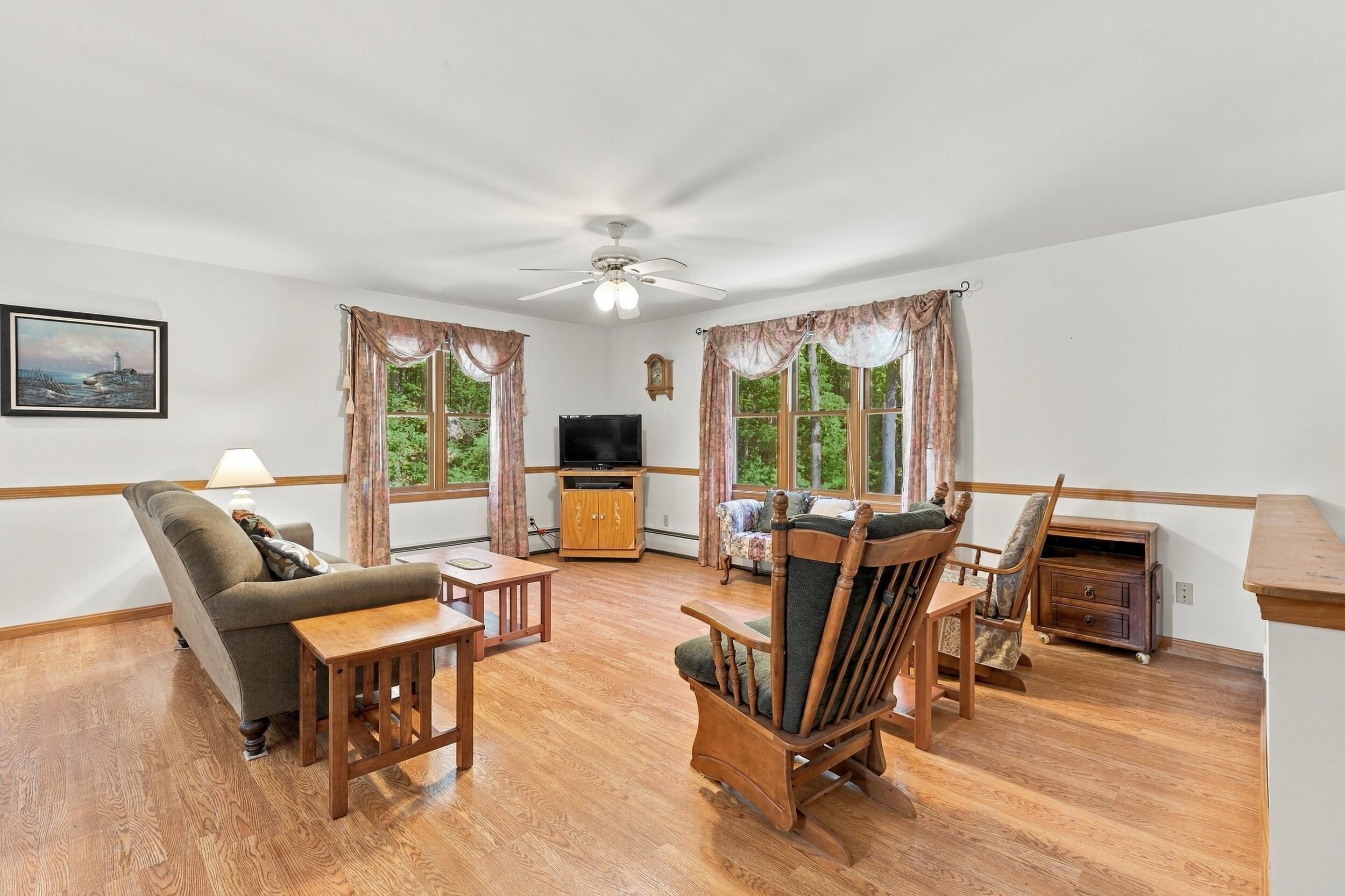 9 Rivers Edge Road